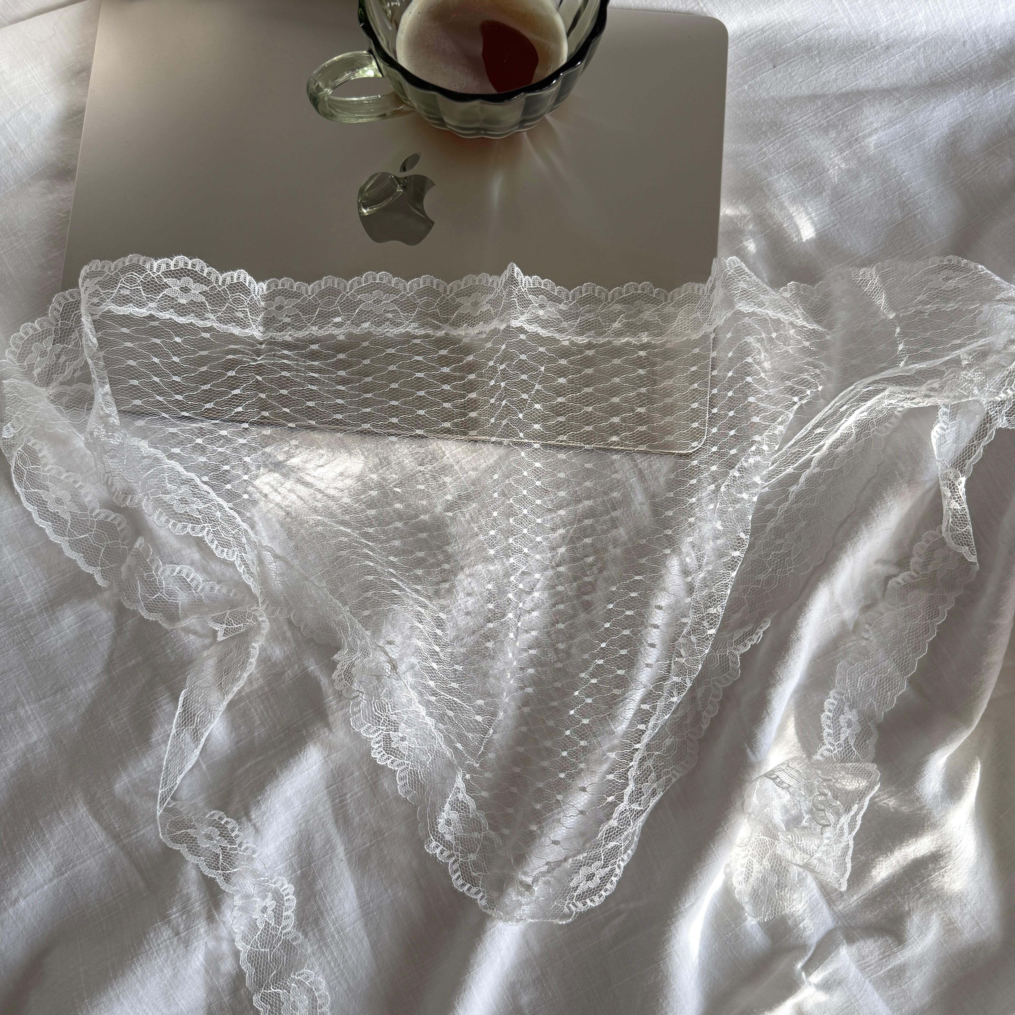 Vintage Dantel Üçgen Bandana