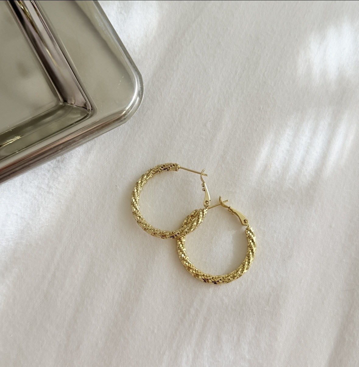 Xuping Pırıltılı Halka Küpe 3 cm