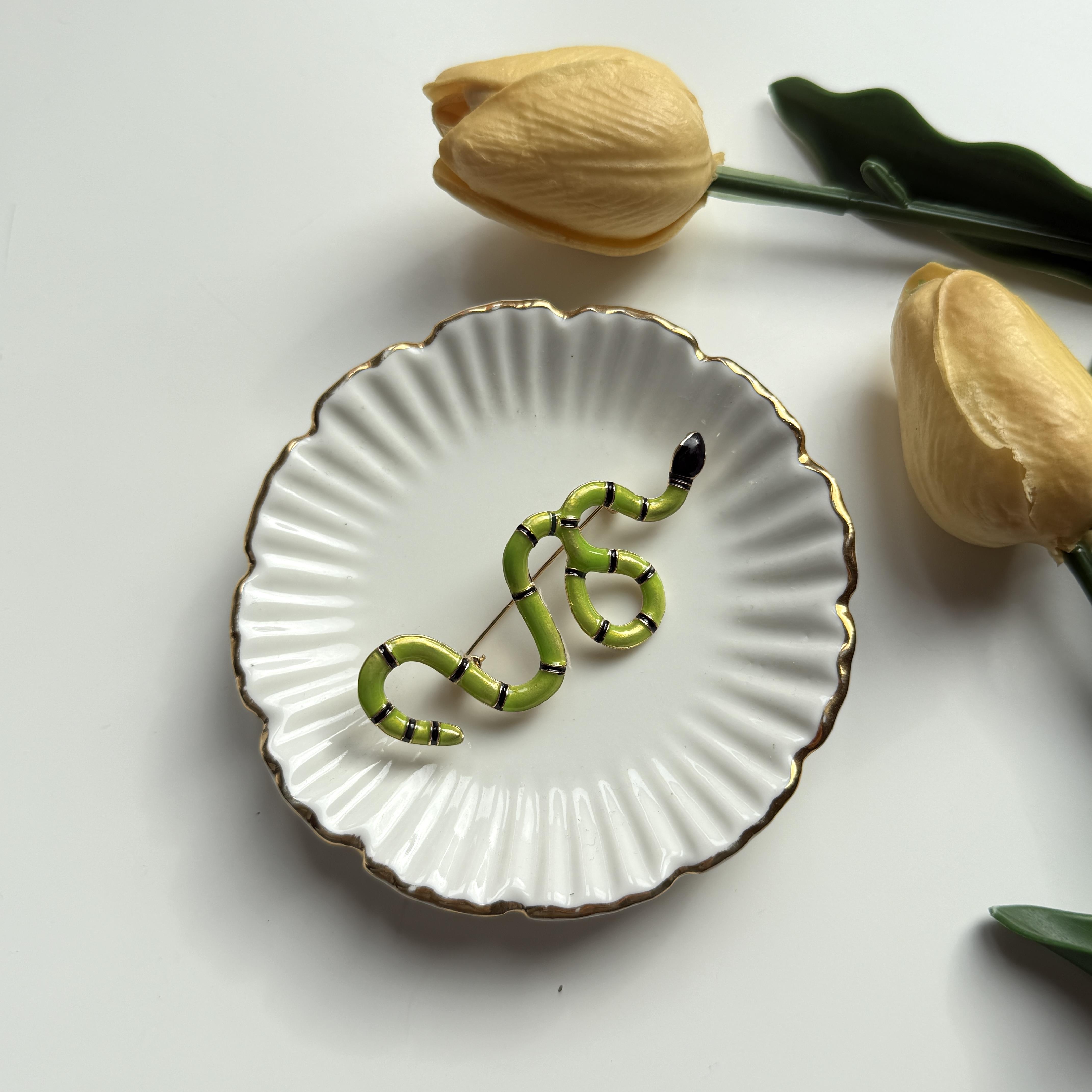 Yeşil Mineli Yılan Broş