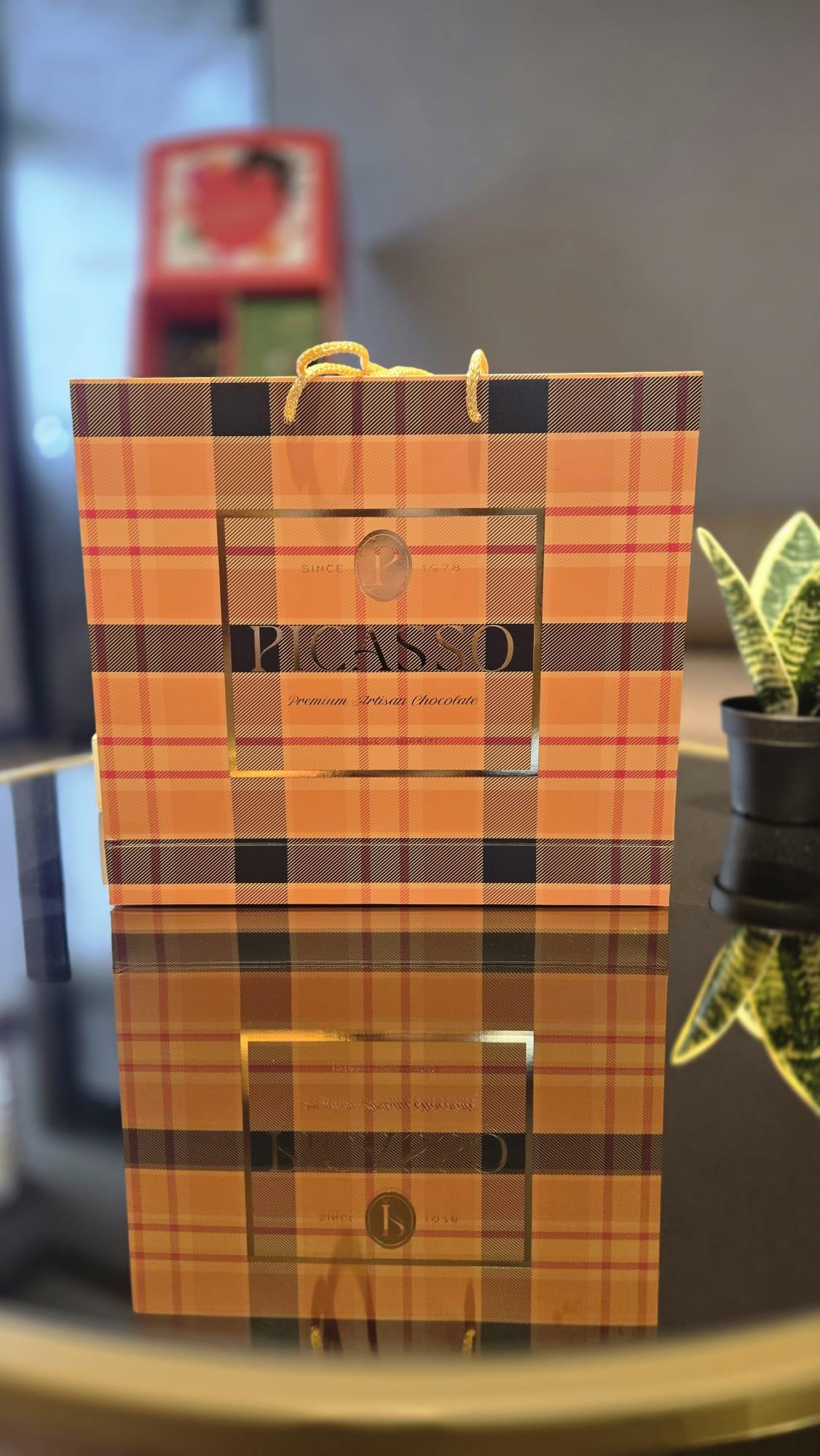 PİCASSO LArtiste -Ekose Pralin Çikolata 235 GR