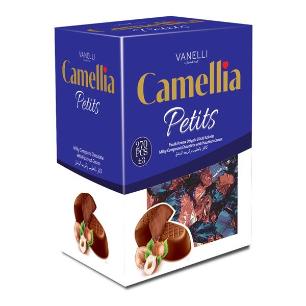 CAMELLIA PETITS double twist - hazelnut cream