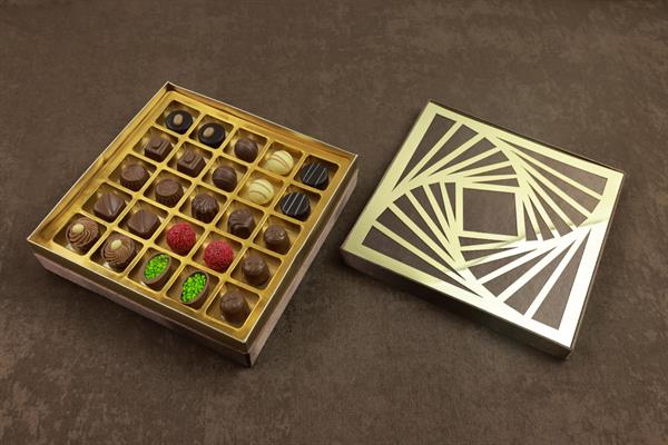 PICASSO Pralines Assorted Chocolate -  Mirror