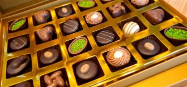 PICASSO Pralines Assorted Chocolate - White