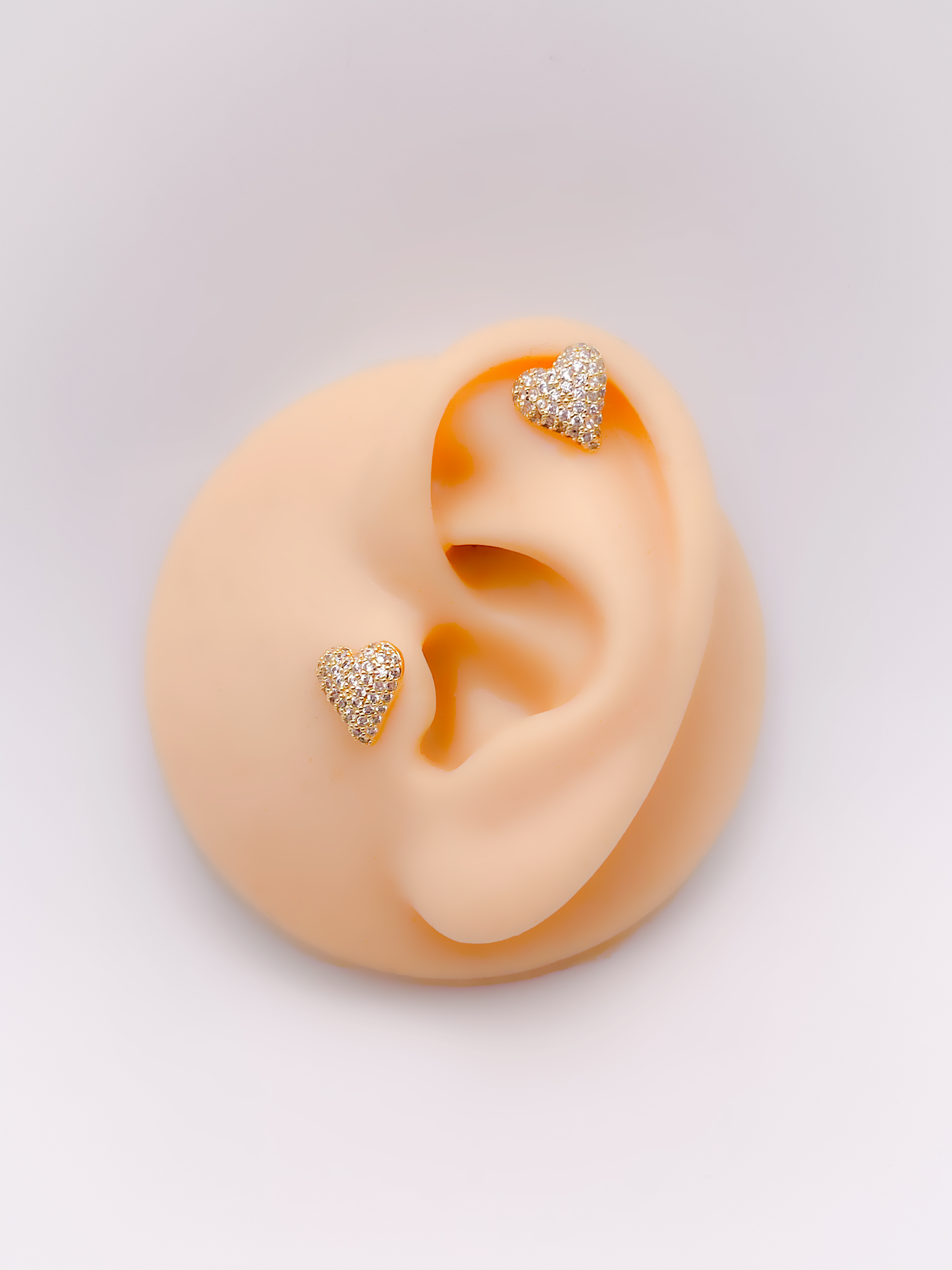 Cerrahi Çelik Piercing Full Zirkon Kaplı Bombeli Kalp Figürlü Kıkırdak Helix Tragus Piercing(1adet)