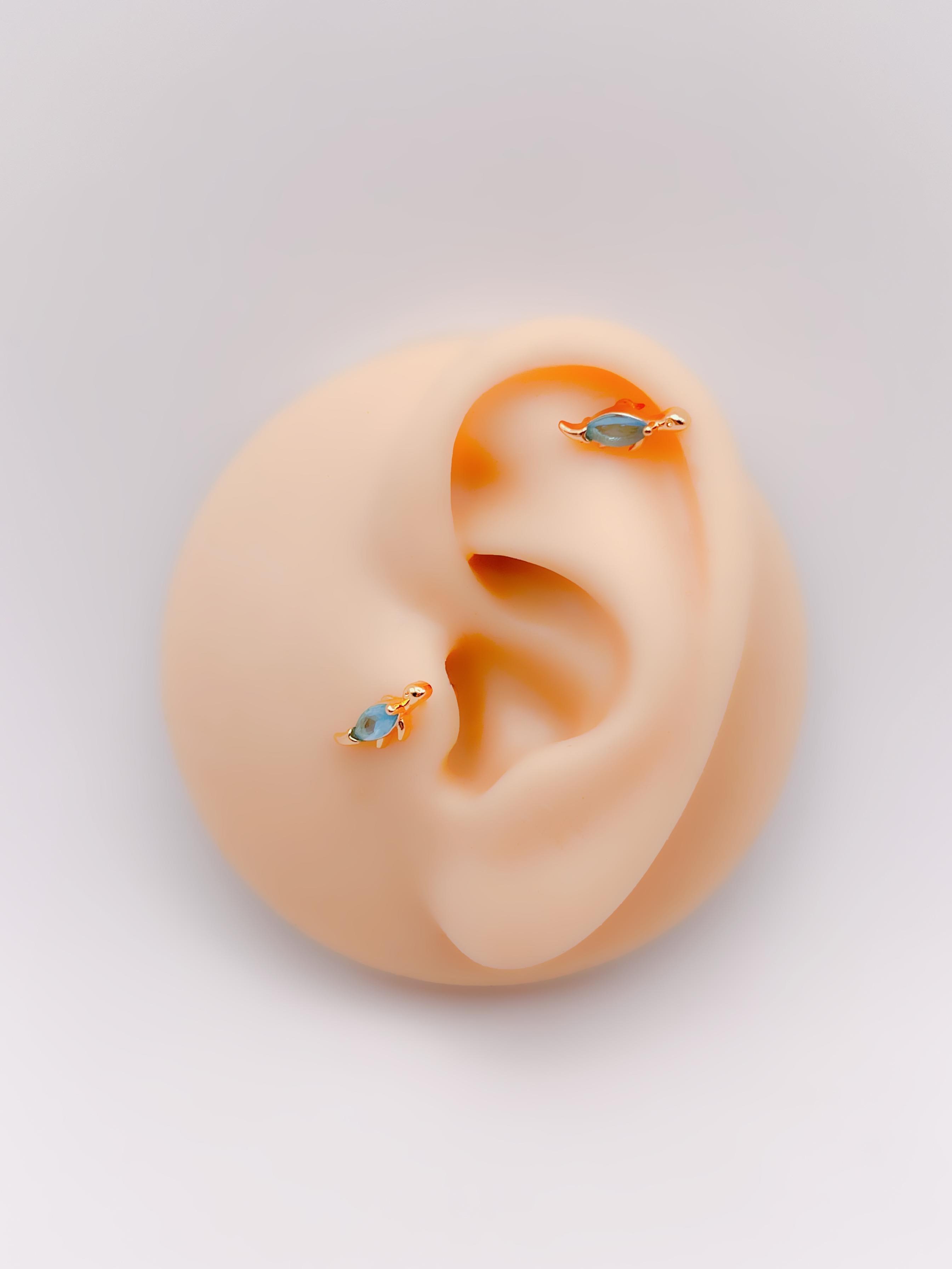 Cerrrahi Çelik Piercing ( Pirsing ) Mavi Taşlı Kaplumbağa Tragus Helix Piercing (1adet)