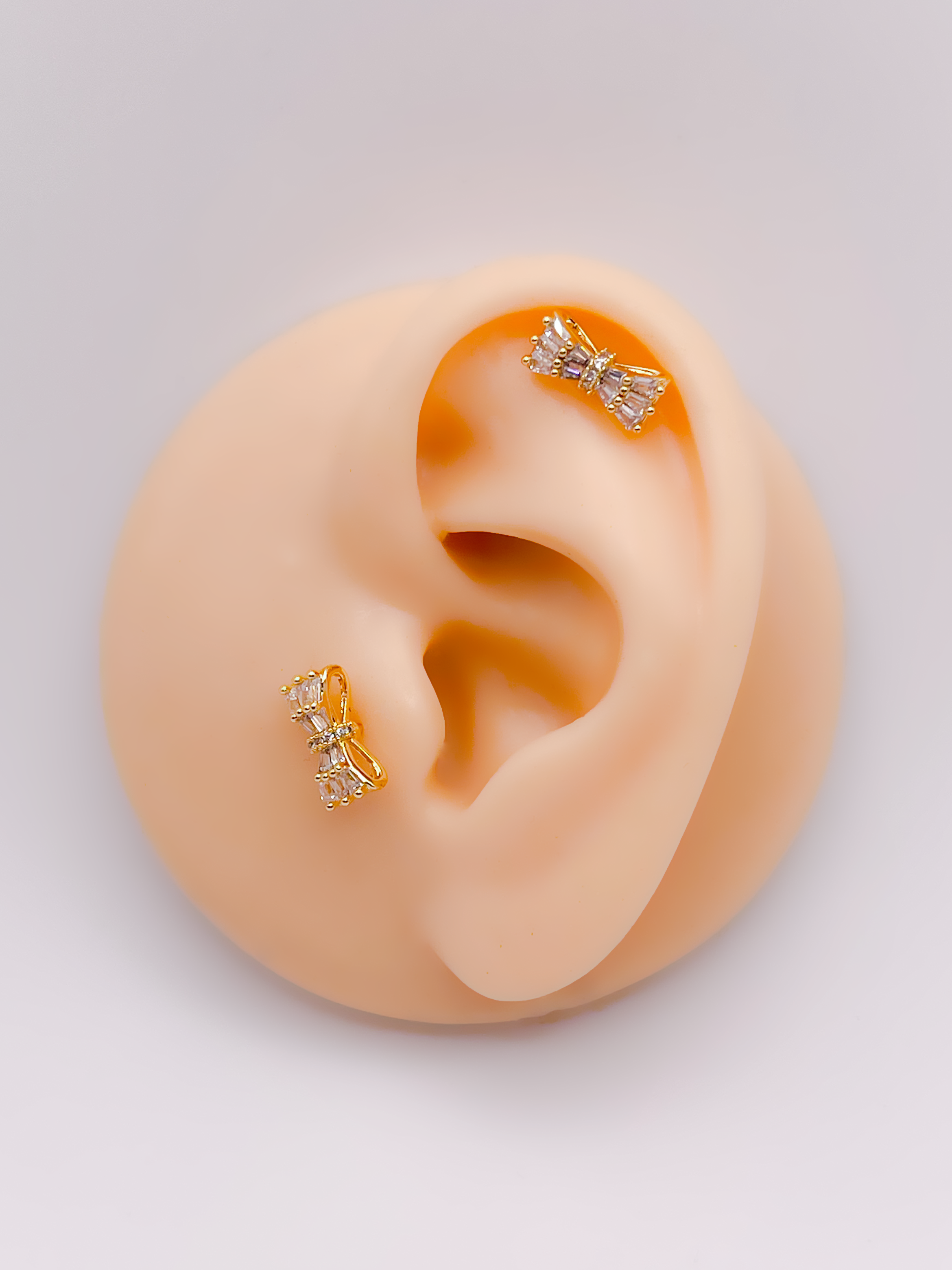 Cerrrahi Çelik Piercing ( Pirsing ) Zirkon Papyon Figürlü Tragus Helix Piercing (1adet)