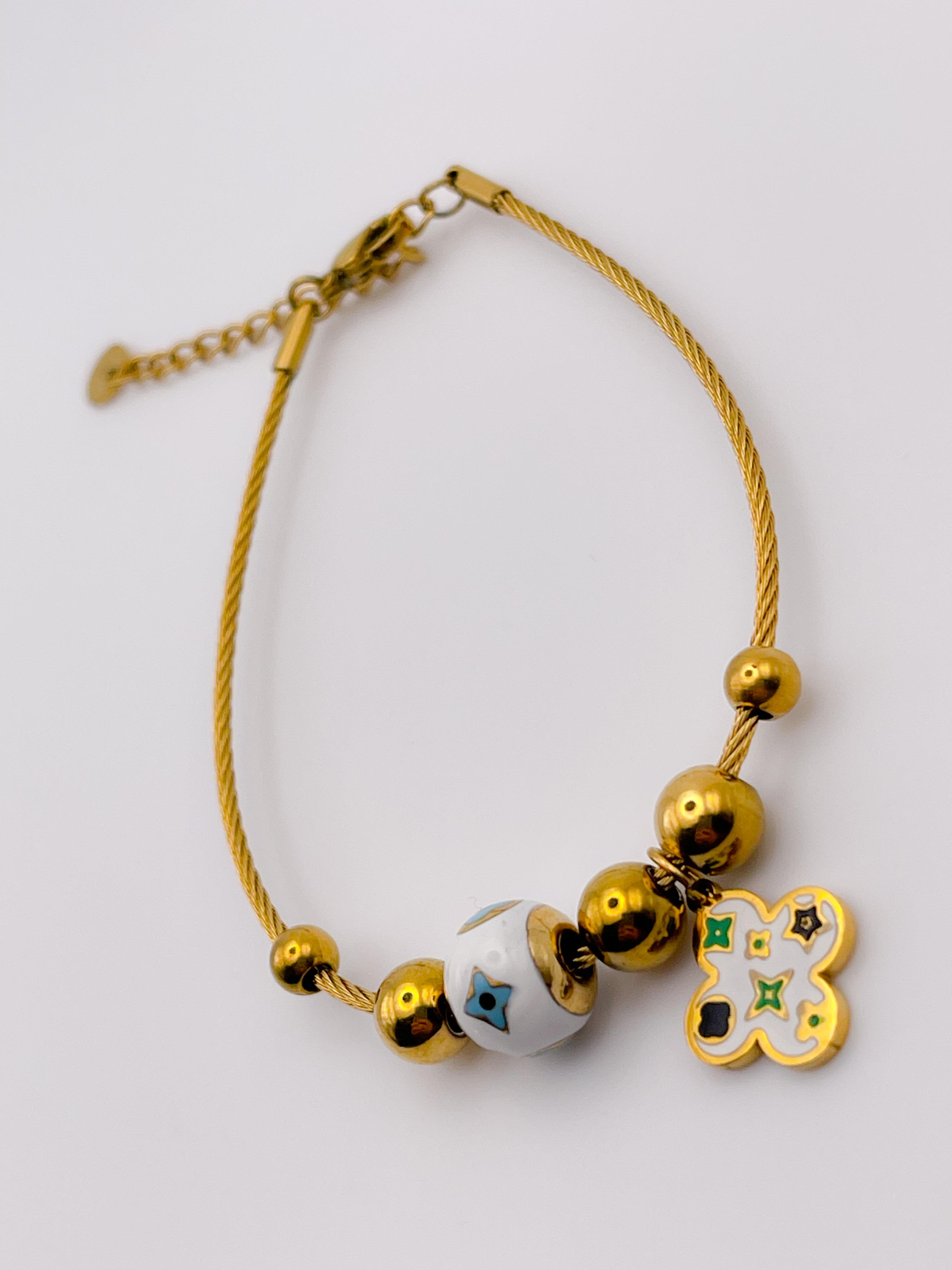 Çelik Bileklik Charmlı Tel Bileklik