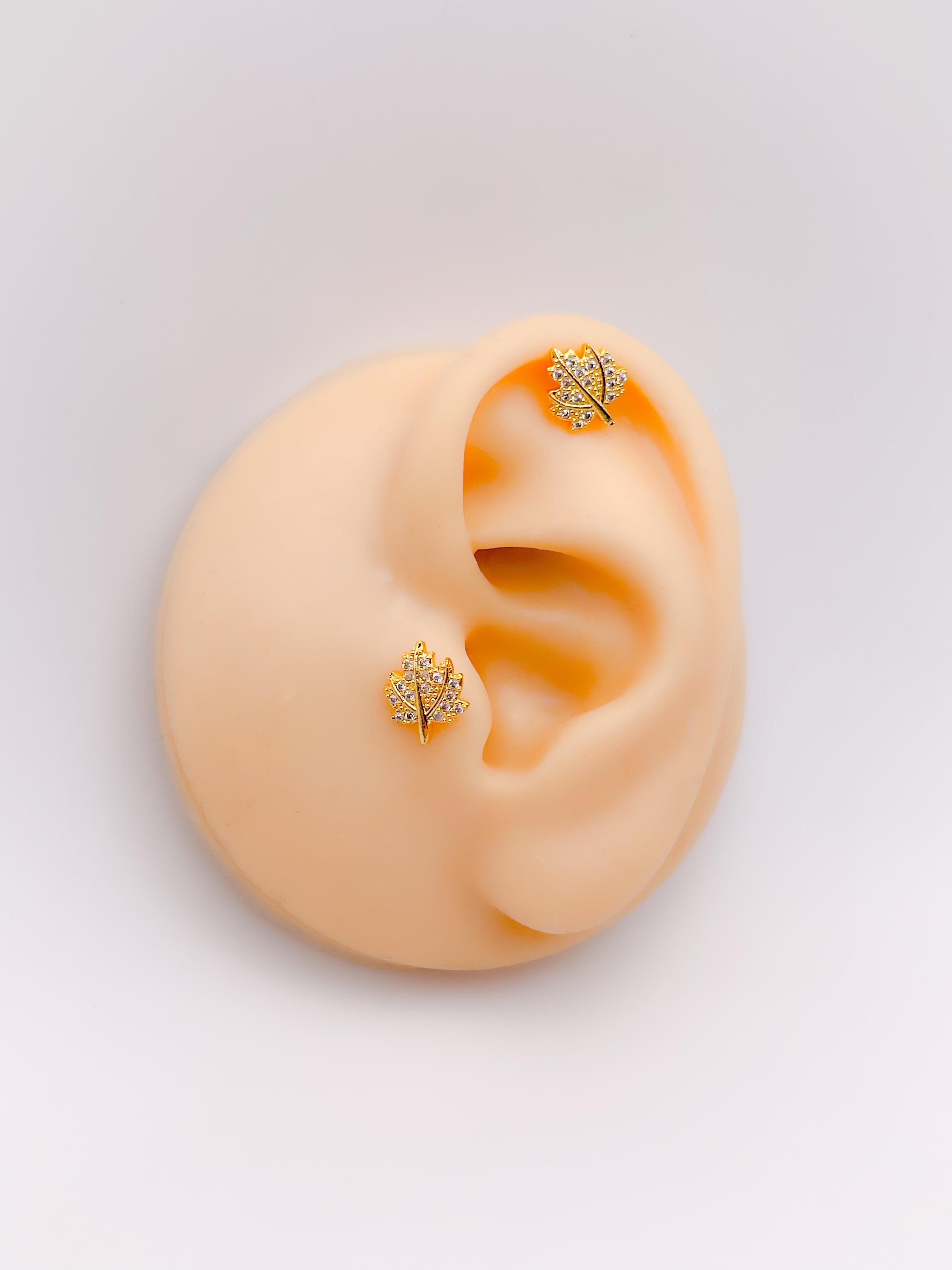 Cerrahi Çelik Piercing Zirkon Taşlı Geniş Yaprak Figürlü Kıkırdak Helix Tragus Piercing(1adet)