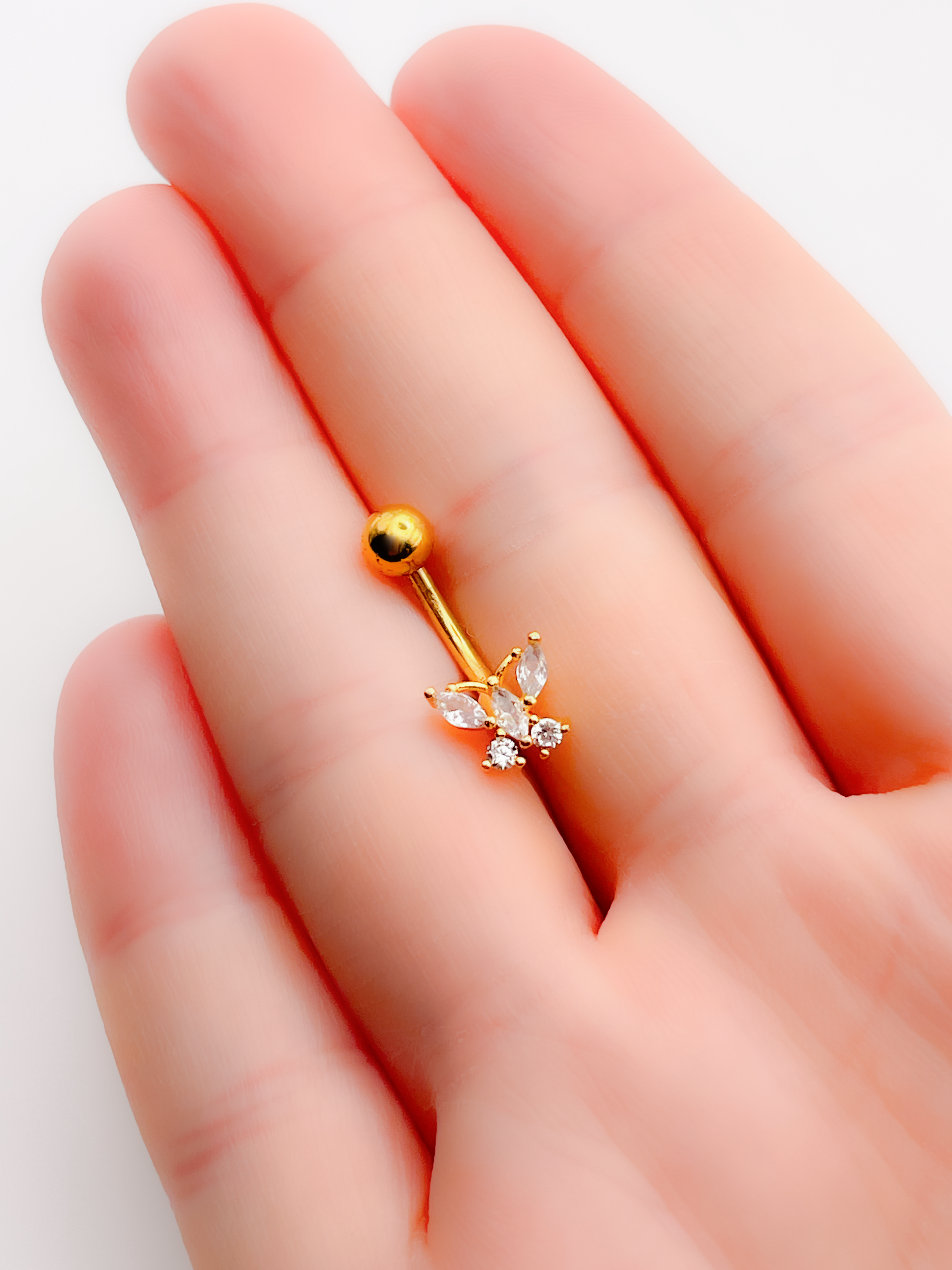 Cerrahi Çelik Piercing Zirkon Taşlı Kelebek Figürlü Göbek Piercing