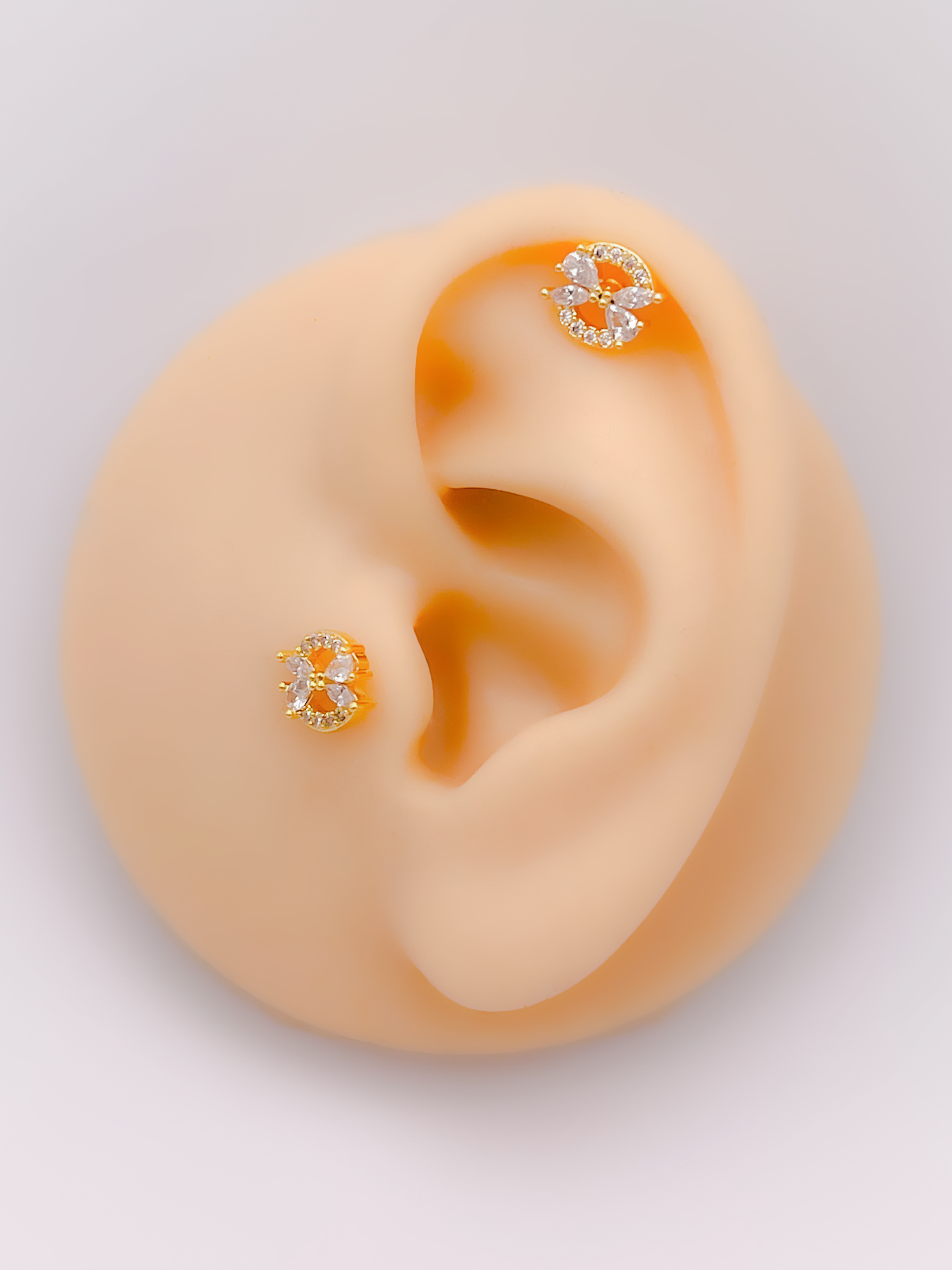 Cerrahi Çelik Piercing Zirkon Taşlı Tasarım Kelebek Helix Tragus Piercing (1adet)