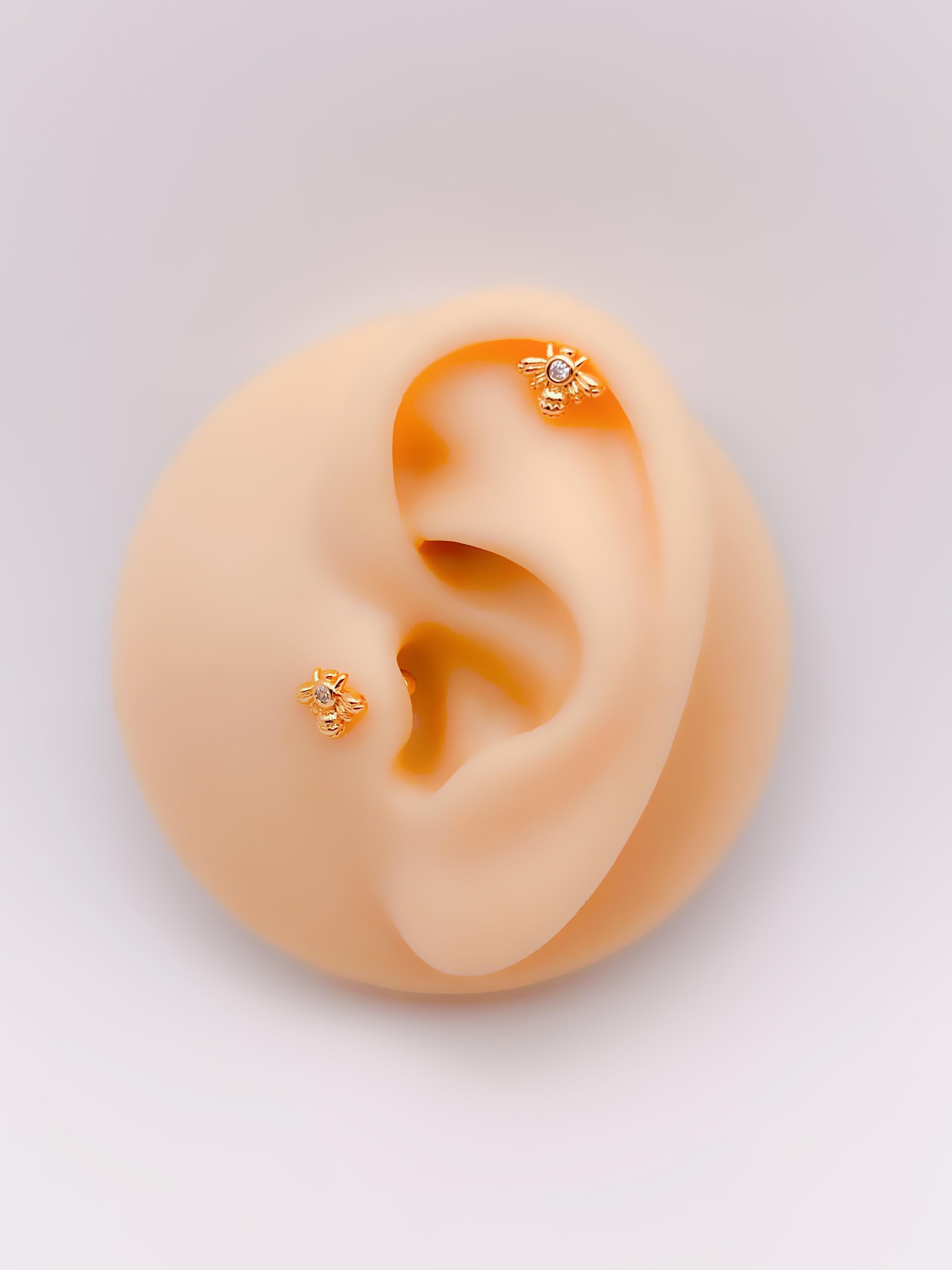 Cerrrahi Çelik Piercing ( Pirsing ) Tek Taşlı Arı Figürlü Tragus Helix Piercing (1adet)