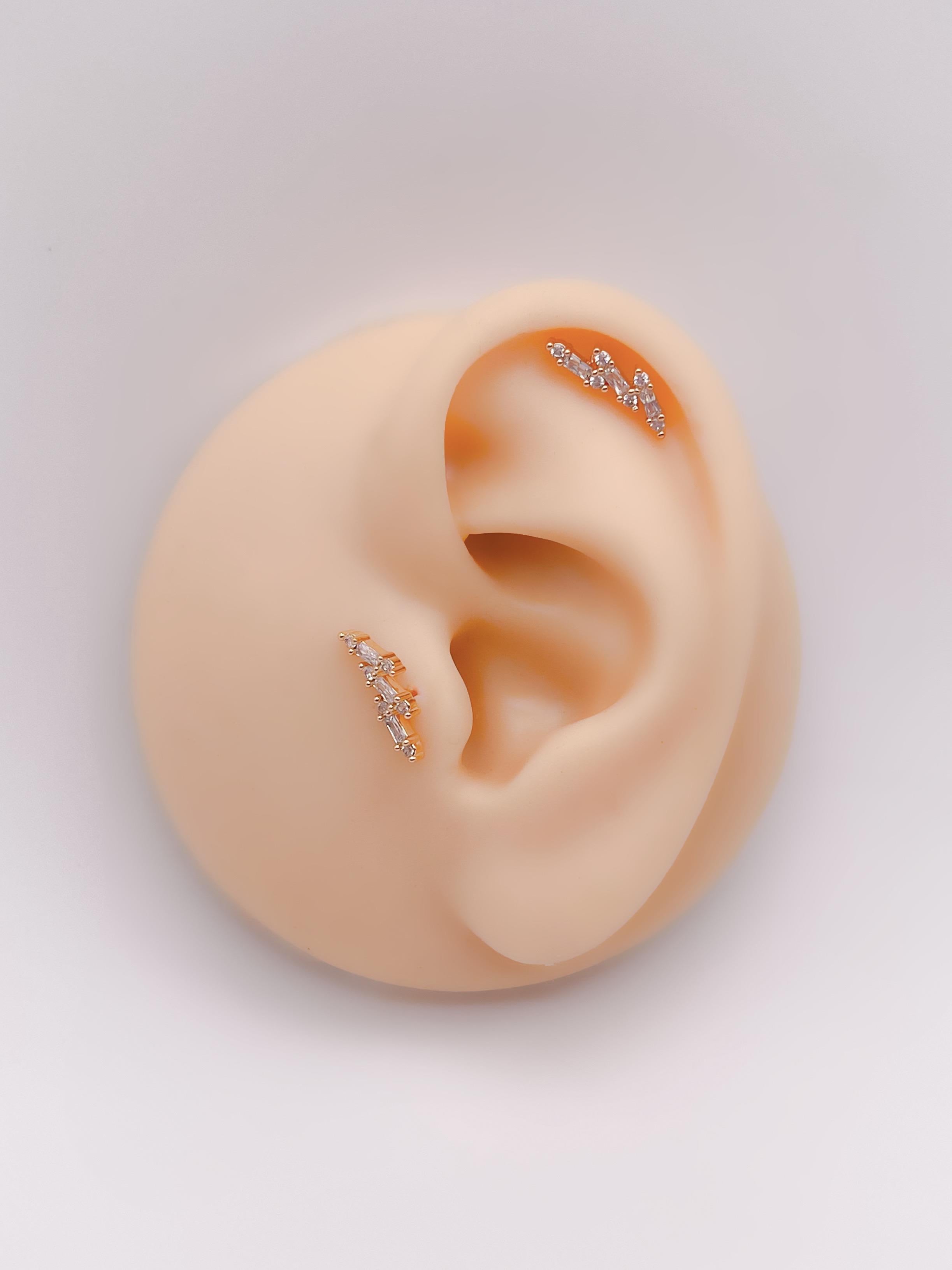Cerrrahi Çelik Piercing ( Pirsing ) Üç İnce Taşlı Tragus Helix Piercing (1adet)