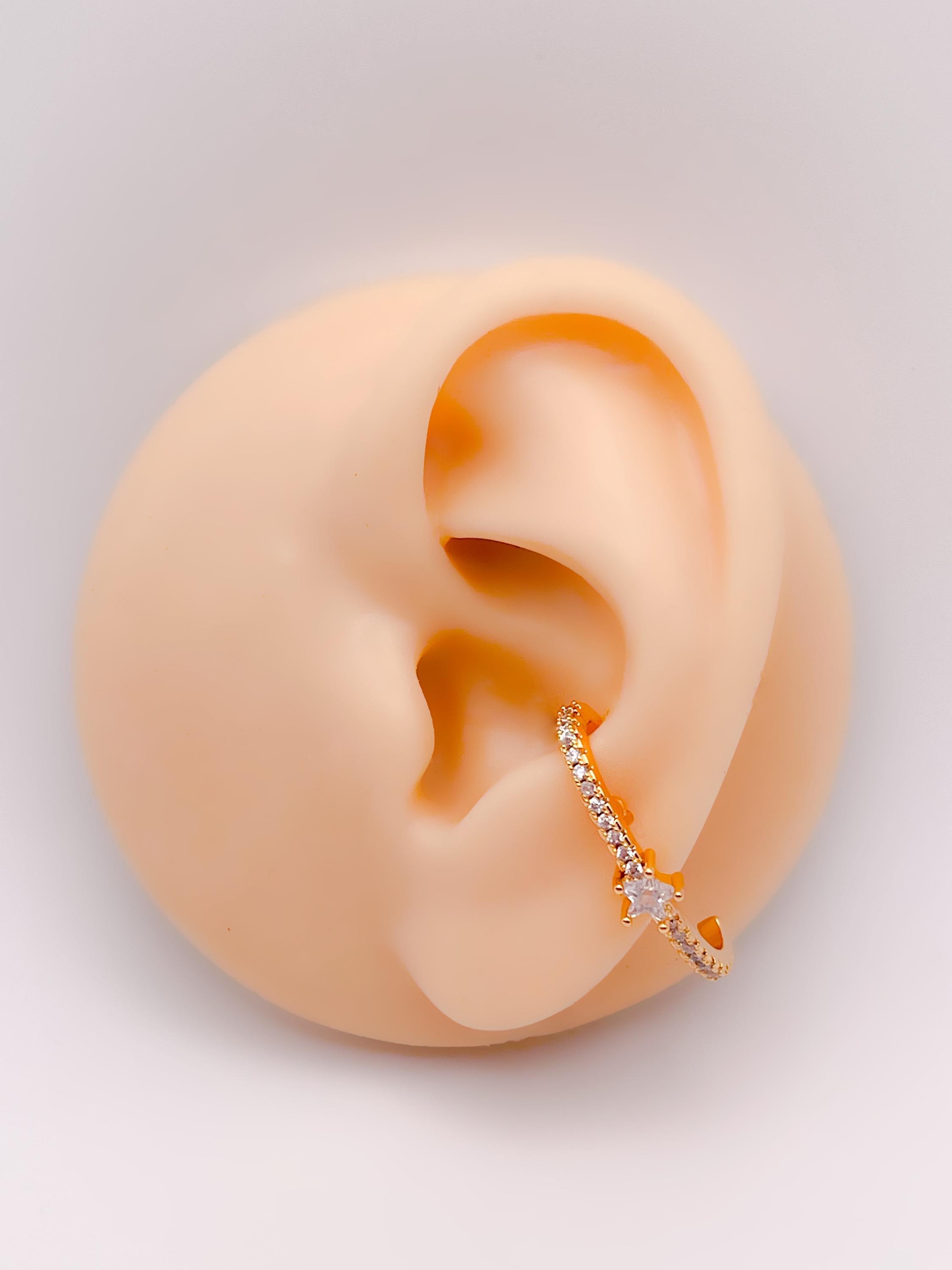 Cerrrahi Çelik Piercing ( Pirsing ) Yıldızlı Anti Tragus Piercing (1adet)