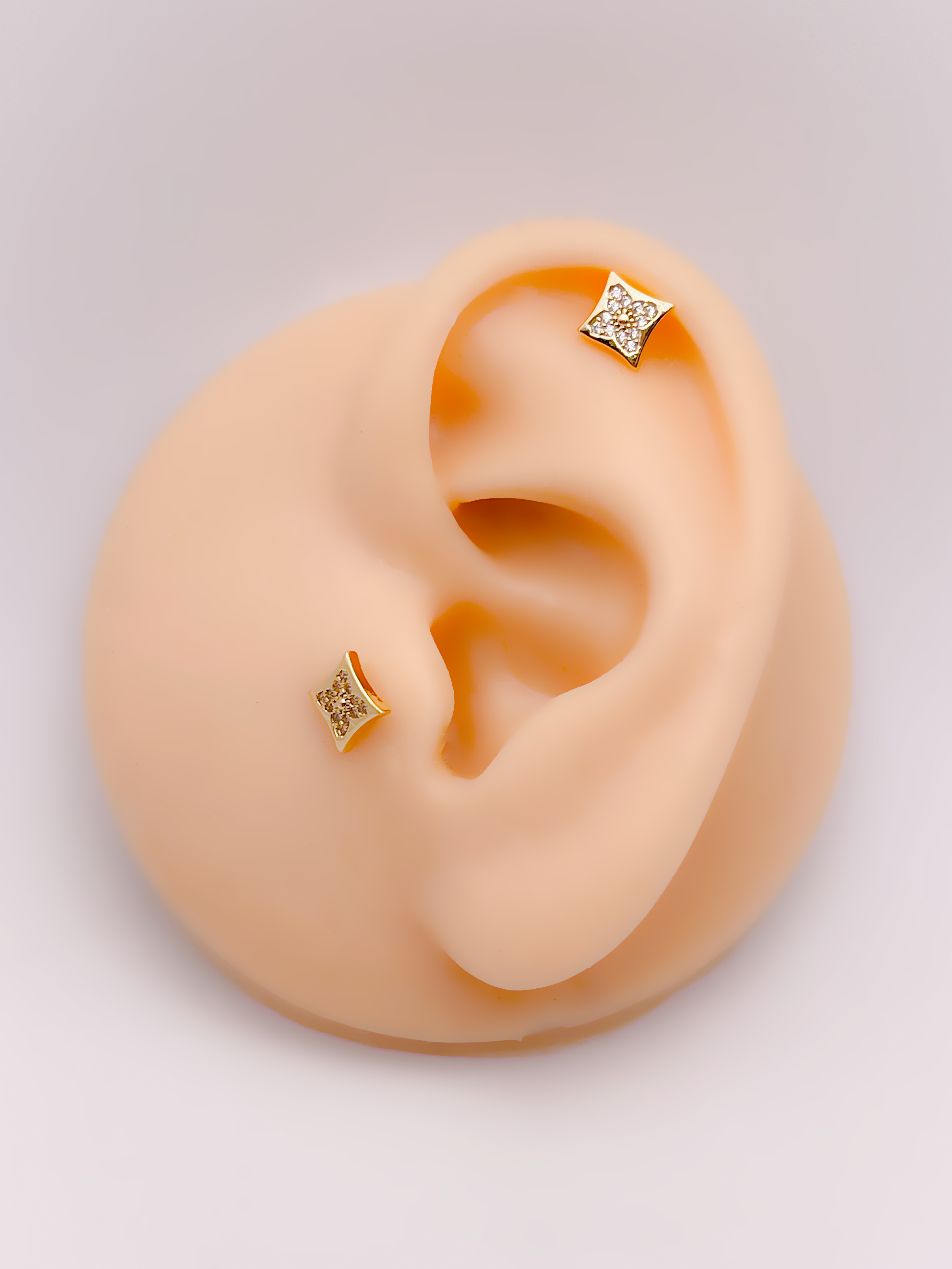 Cerrrahi Çelik Piercing ( Pirsing ) Zirkon Taşlı Mark Model Tragus Helix Piercing (1adet
