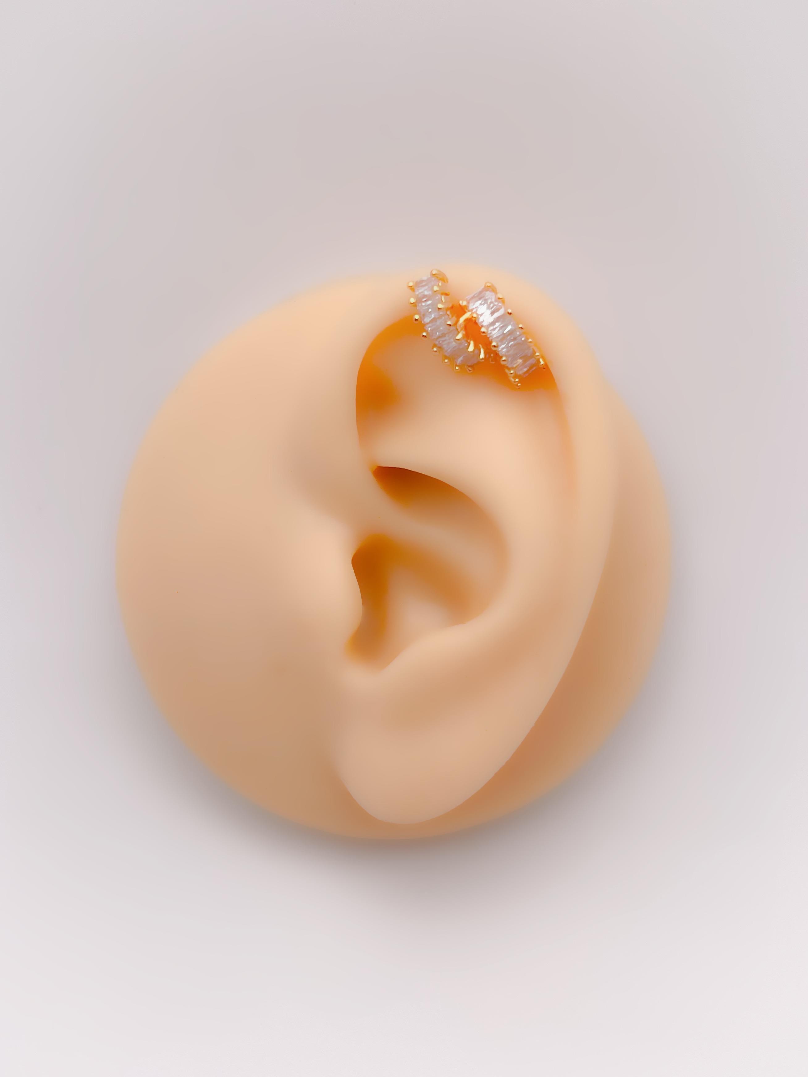Cerrrahi Çelik Piercing ( Pirsing ) Zirkon Taşlı Çift Yarım Halka Tragus Helix Piercing (1adet)