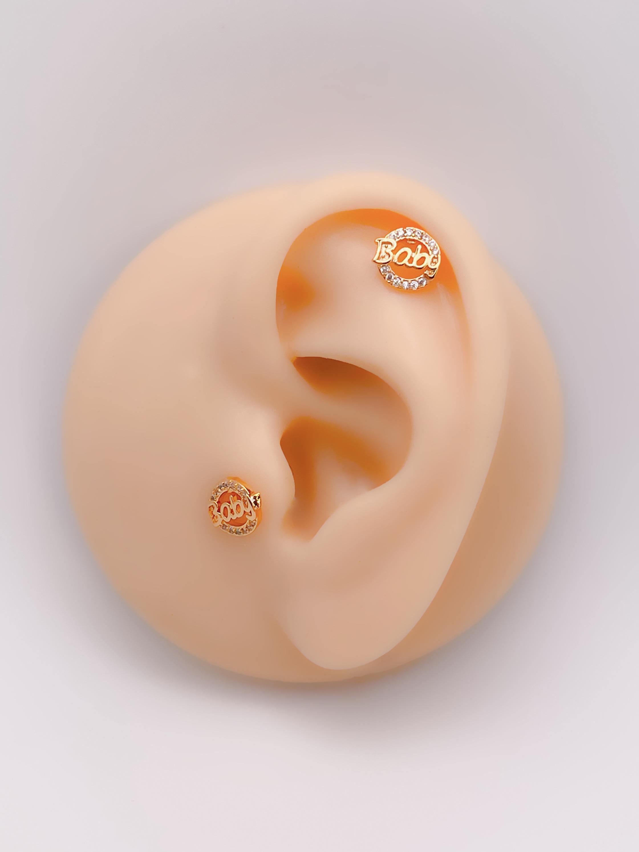 Cerrrahi Çelik Piercing ( Pirsing ) Zirkon Baby Yazılı Tragus Helix Piercing (1adet)