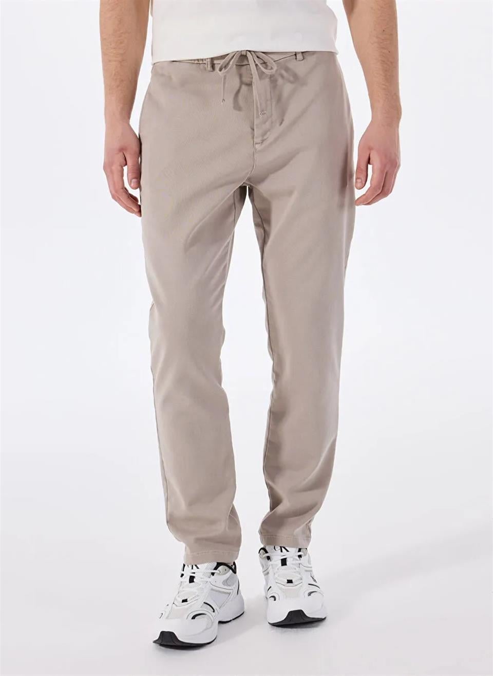 Beli Lastikli Dik Cep Arka Cep Çıtçıt Detaylı Erkek Pantolon