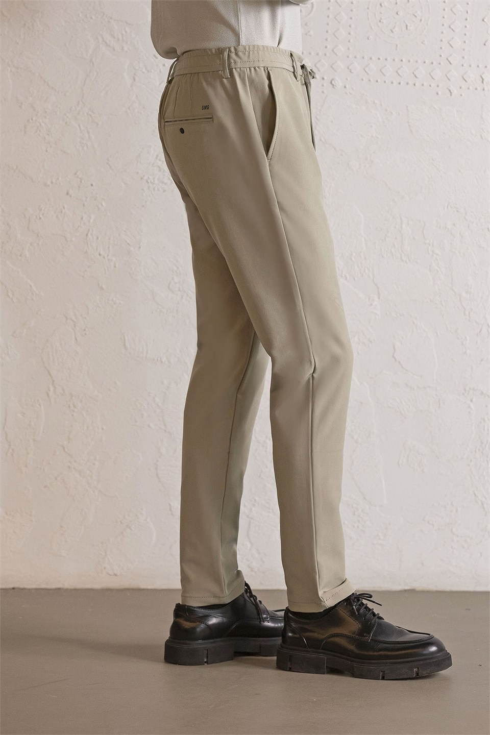 Beli Lastikli ve Bağcıklı Cepleri Çıtçıtlı Jogger Erkek Pantolon