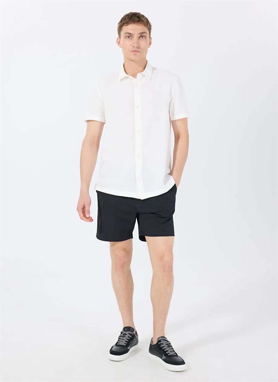 Beli Lastikli ve Bağcıklı WALK&SWIM Erkek Şort