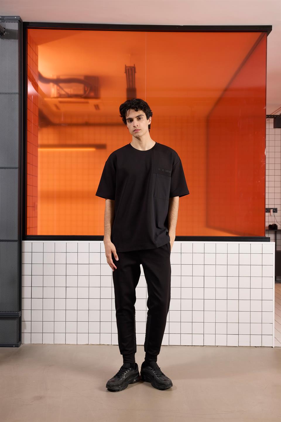Bisiklet Yaka Cep Detaylı Oversize Erkek T-shirt