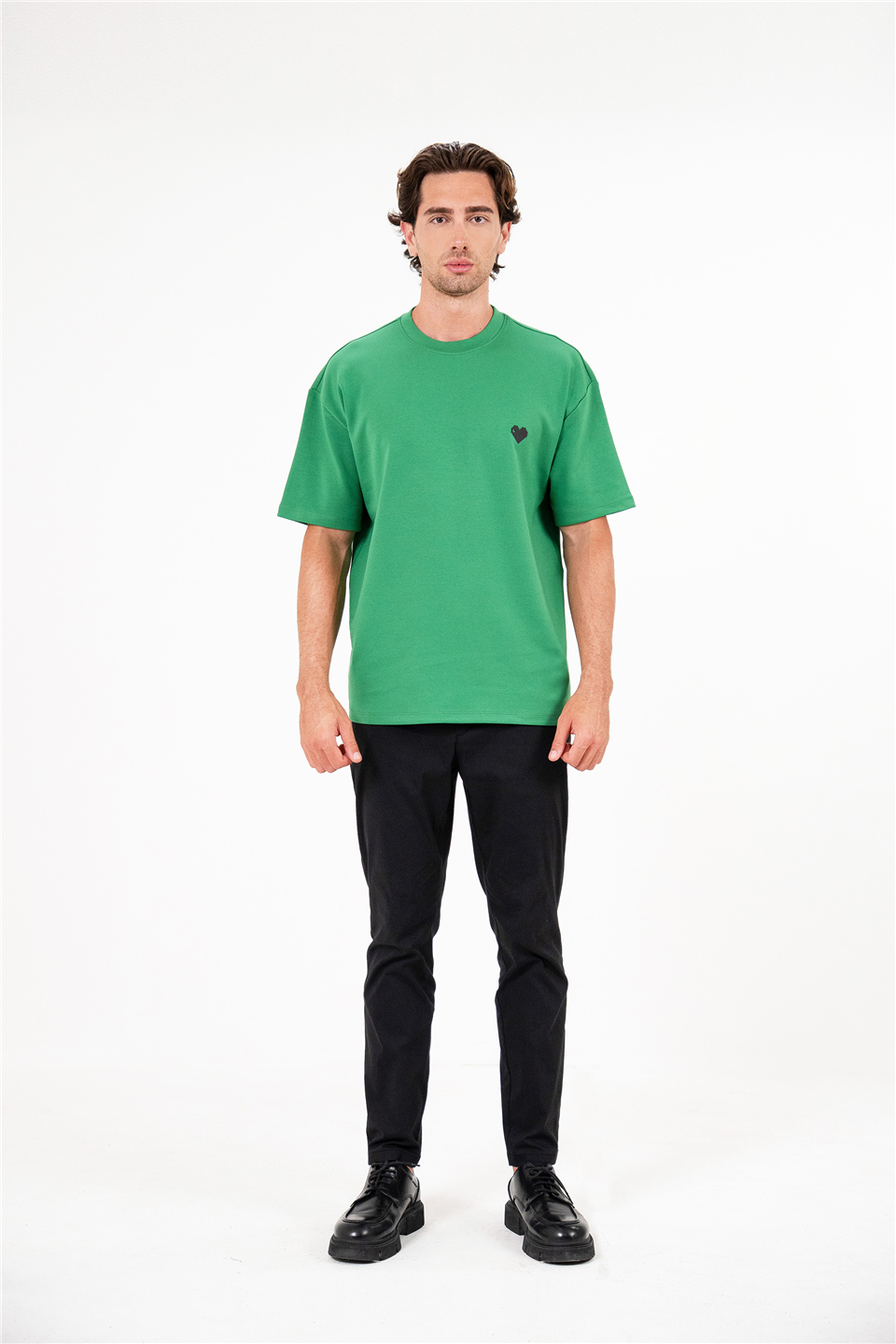 Bisiklet Yaka Göğsü Piksel Kalp Baskılı Erkek T-shirt