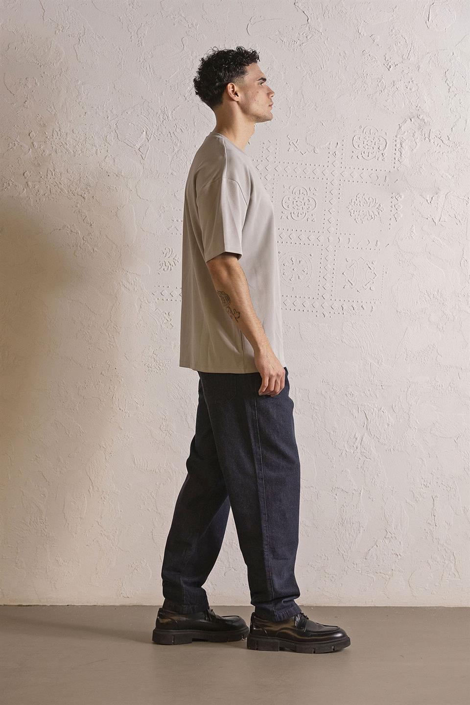 Bisiklet Yaka INVISIBLE Baskılı Oversize Erkek T-shirt