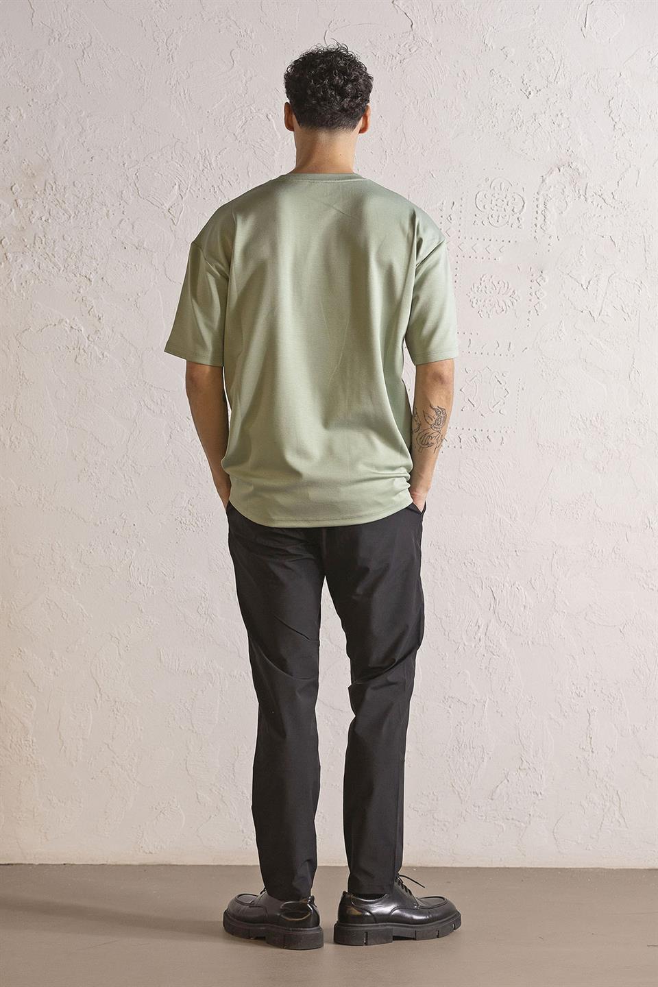 Bisiklet Yaka INVISIBLE Baskılı Oversize Erkek T-shirt