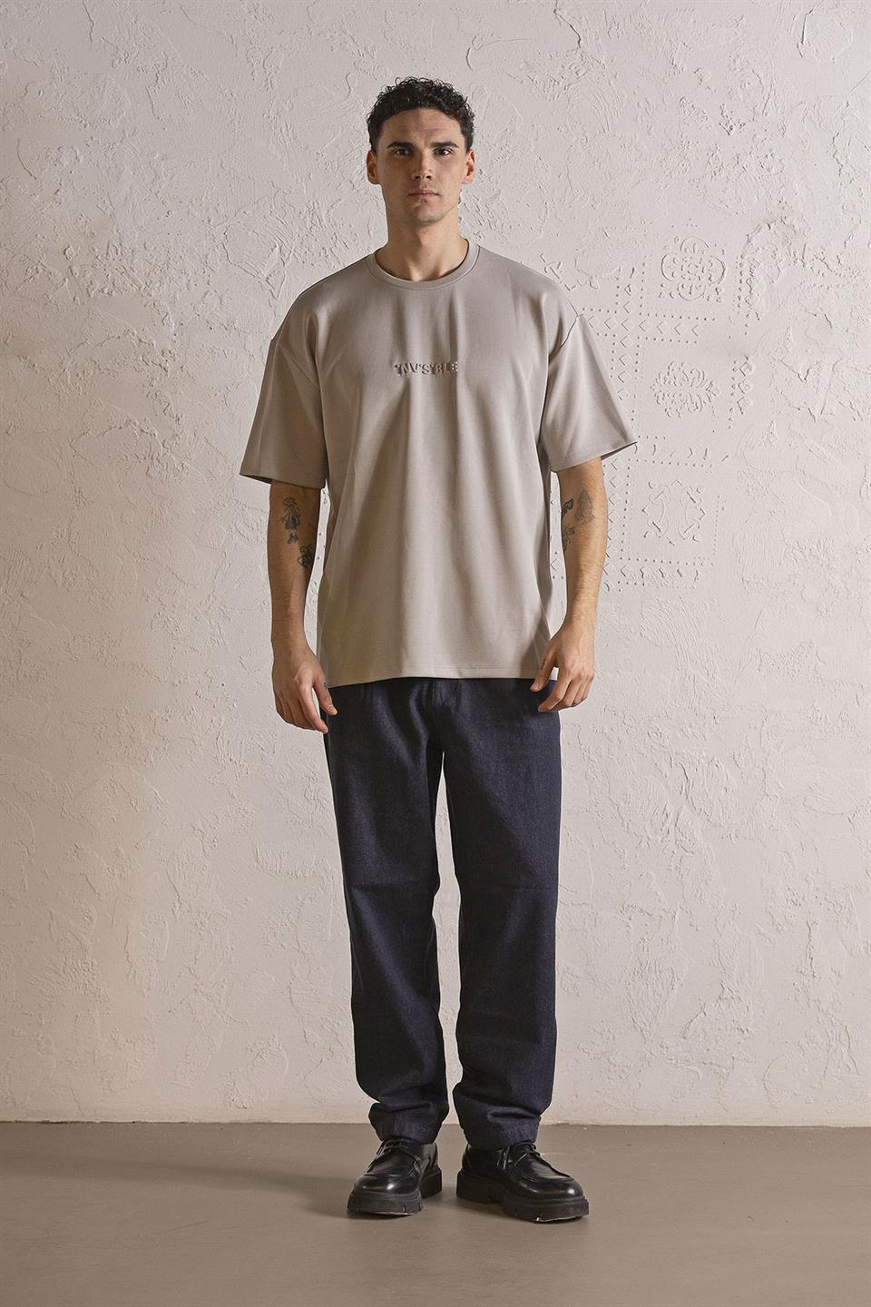 Bisiklet Yaka INVISIBLE Baskılı Oversize Erkek T-shirt