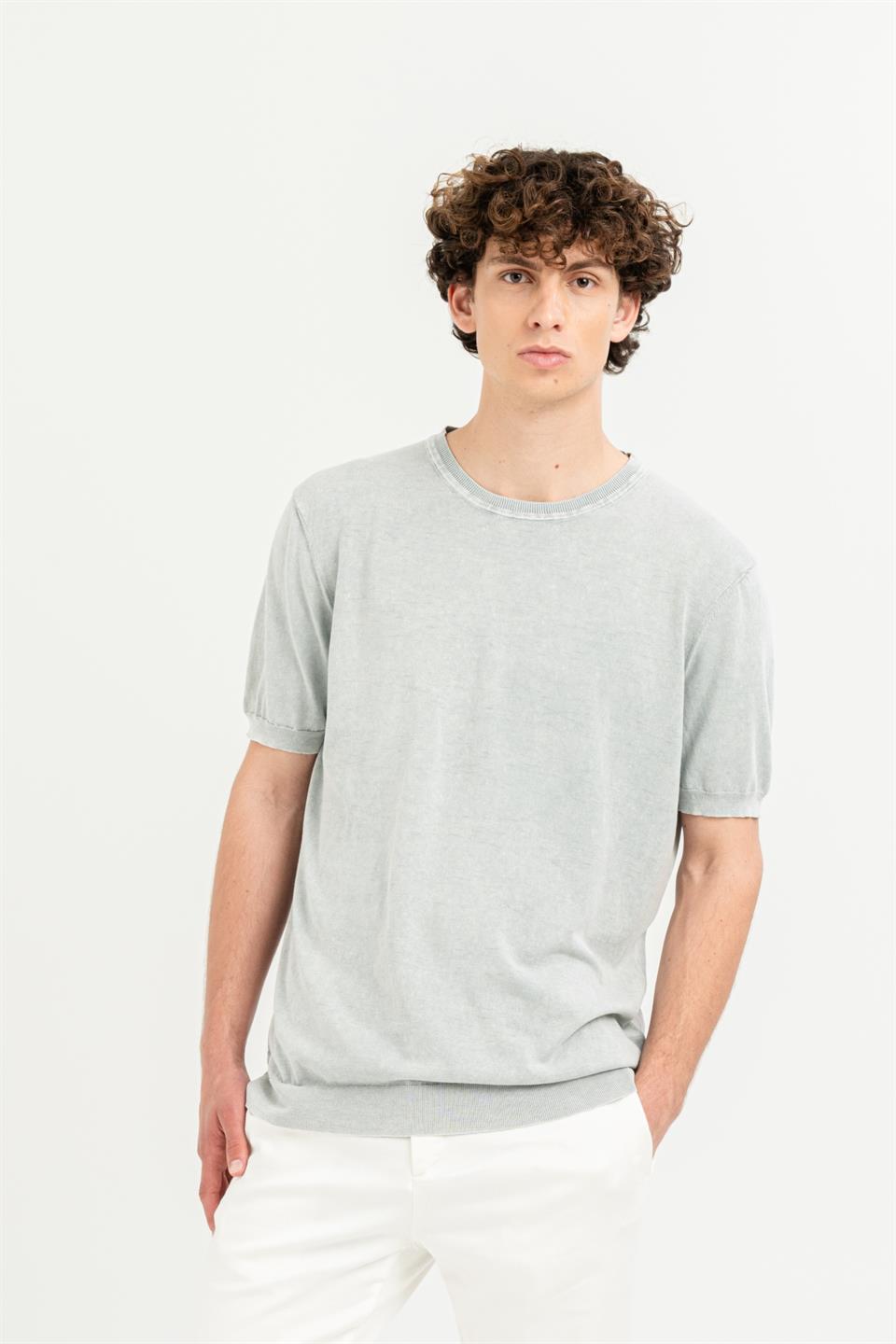 Bisiklet Yaka Kısa Kollu %100 Pamuk Slim Fit Erkek T-shirt