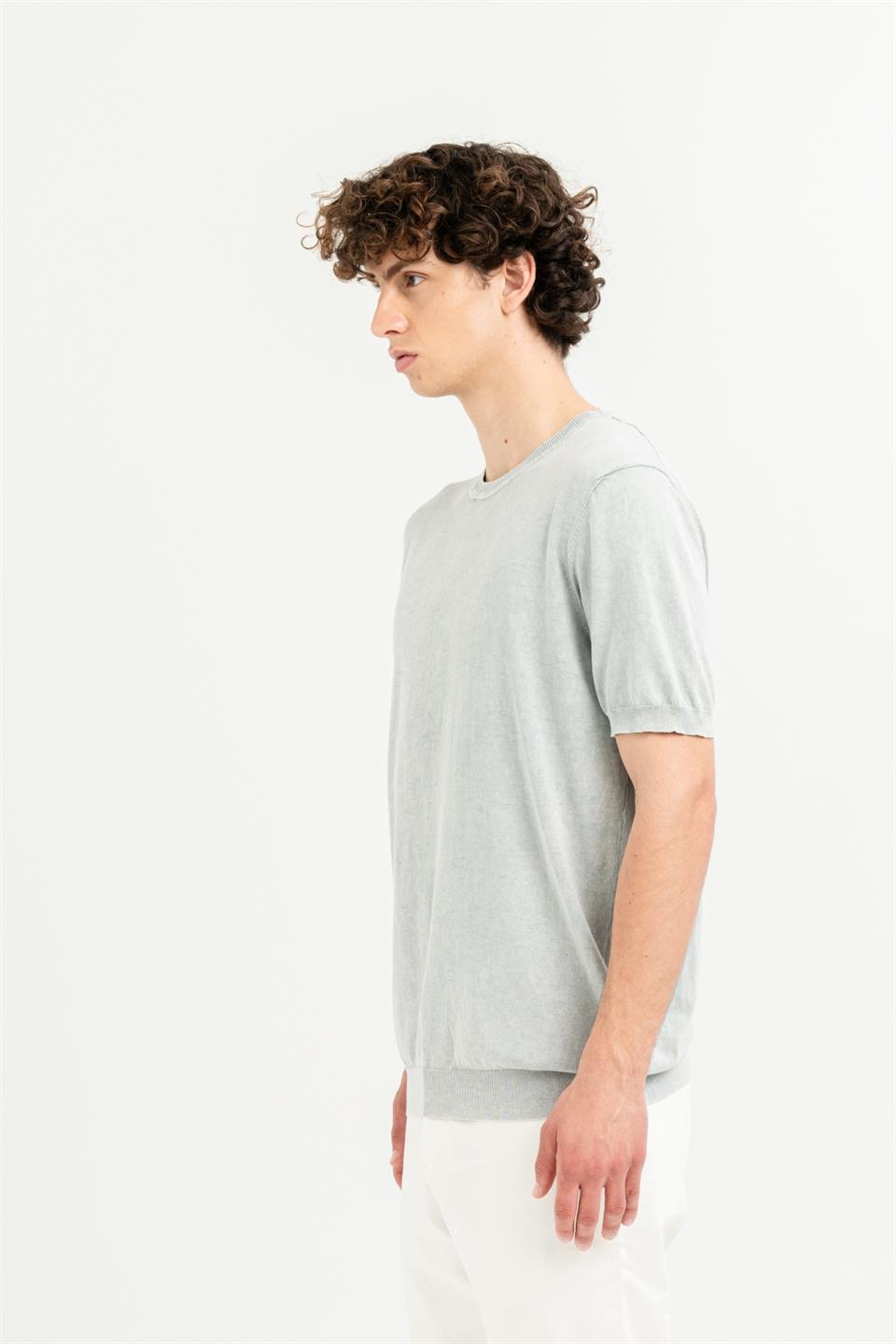 Bisiklet Yaka Kısa Kollu %100 Pamuk Slim Fit Erkek T-shirt