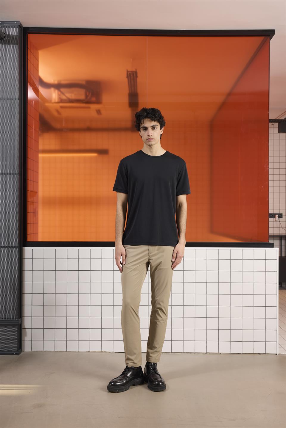 Bisiklet Yaka Kol Ucu Duble Modal Erkek T-shirt