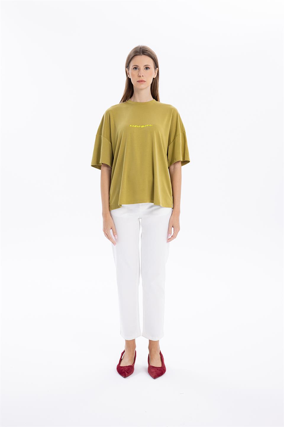 Bisiklet Yaka Oversize Sırtı Açık Kadın T-shirt