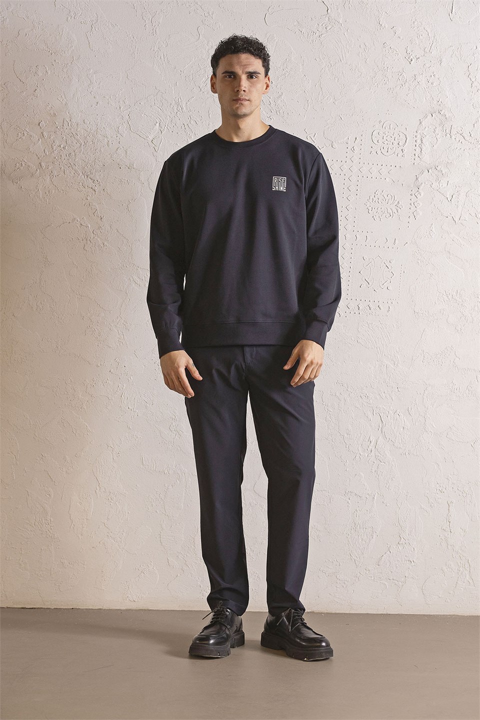 Bisiklet Yaka Sırtı ve Göğsü Baskılı Erkek Sweatshirt