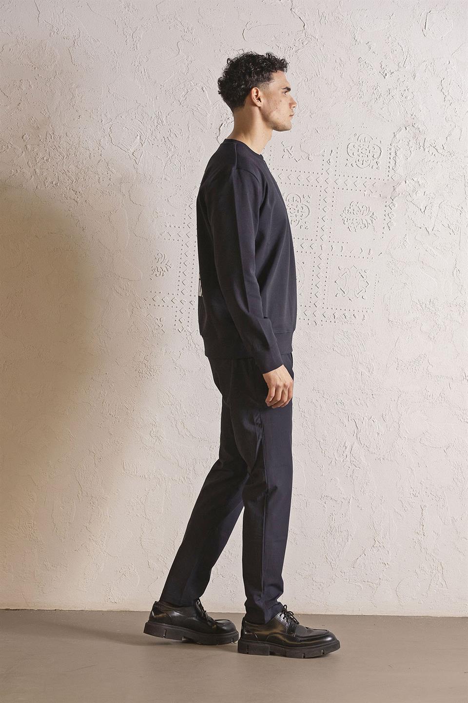 Bisiklet Yaka Sırtı ve Göğsü Baskılı Erkek Sweatshirt