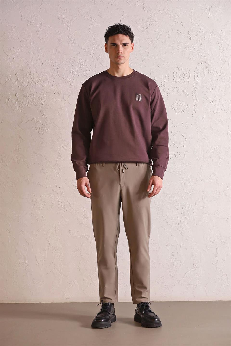 Bisiklet Yaka Sırtı ve Göğsü Baskılı Erkek Sweatshirt