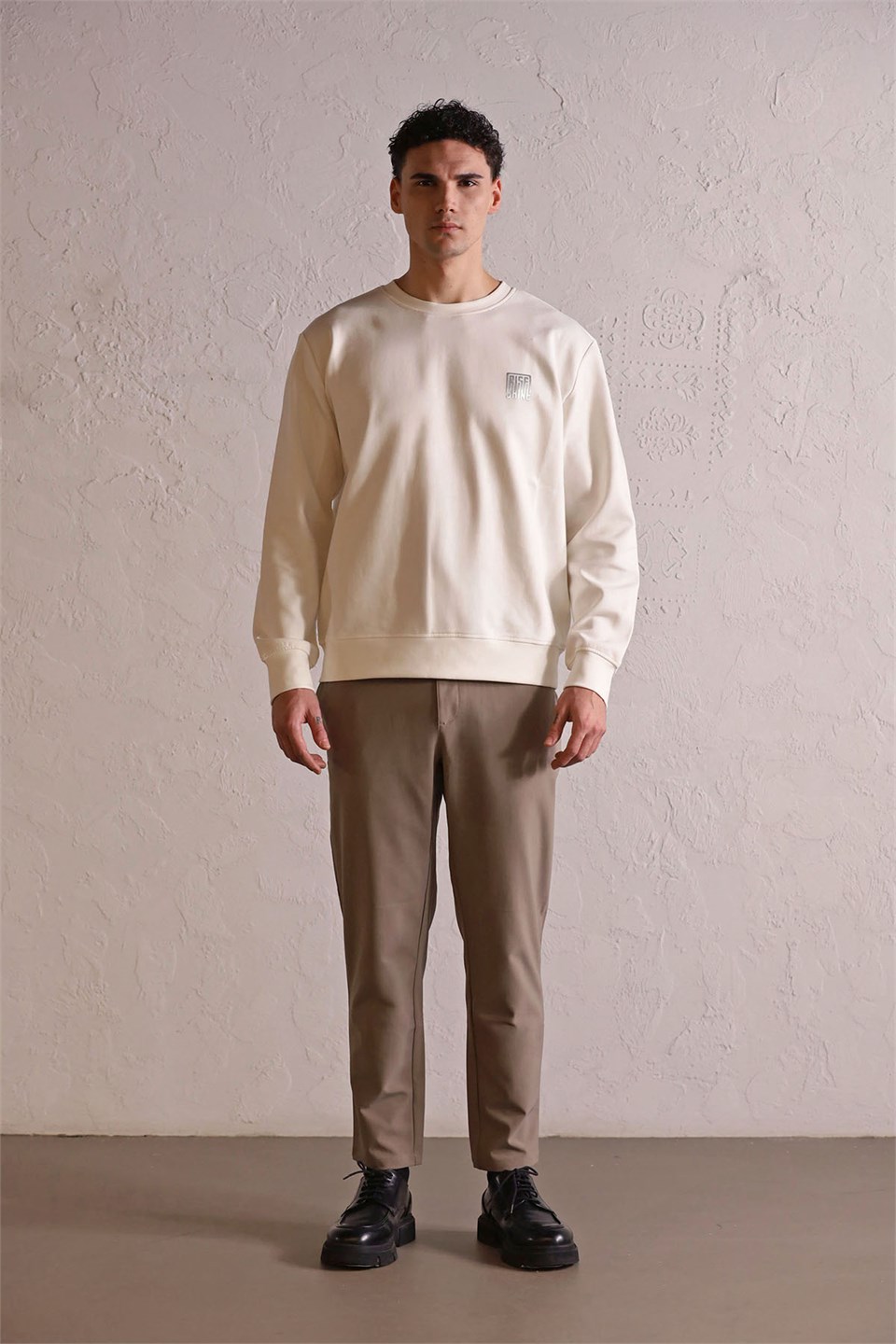 Bisiklet Yaka Sırtı ve Göğsü Baskılı Erkek Sweatshirt