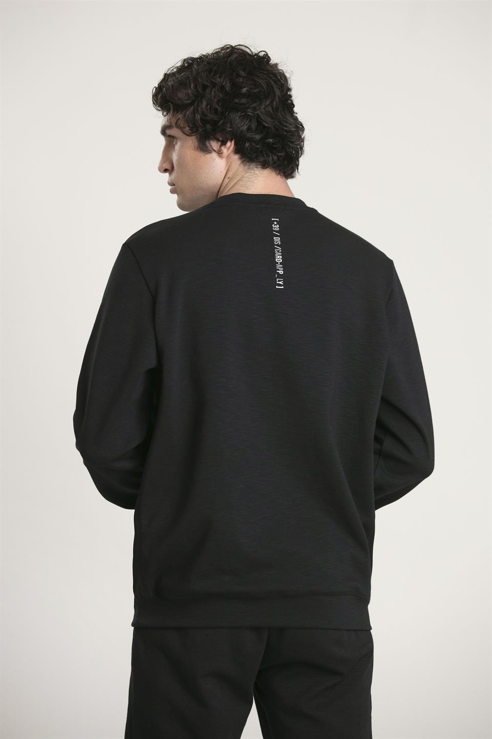 Bisiklet Yaka Tasarım Detaylı Erkek Sweatshirt