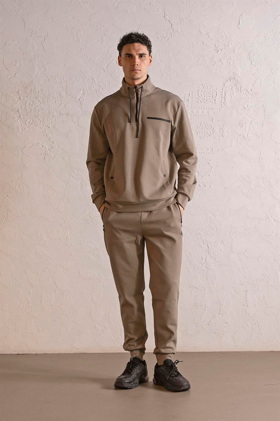 Dik Yaka Fermuar ve Çıtçıt Detaylı Erkek Sweatshirt