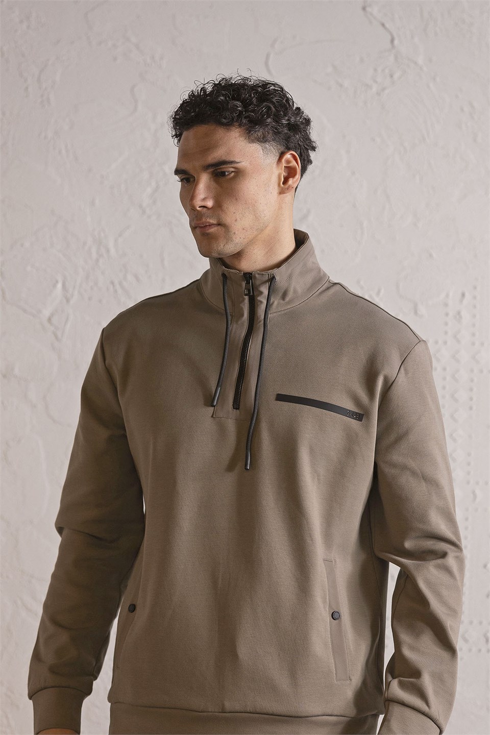 Dik Yaka Fermuar ve Çıtçıt Detaylı Erkek Sweatshirt