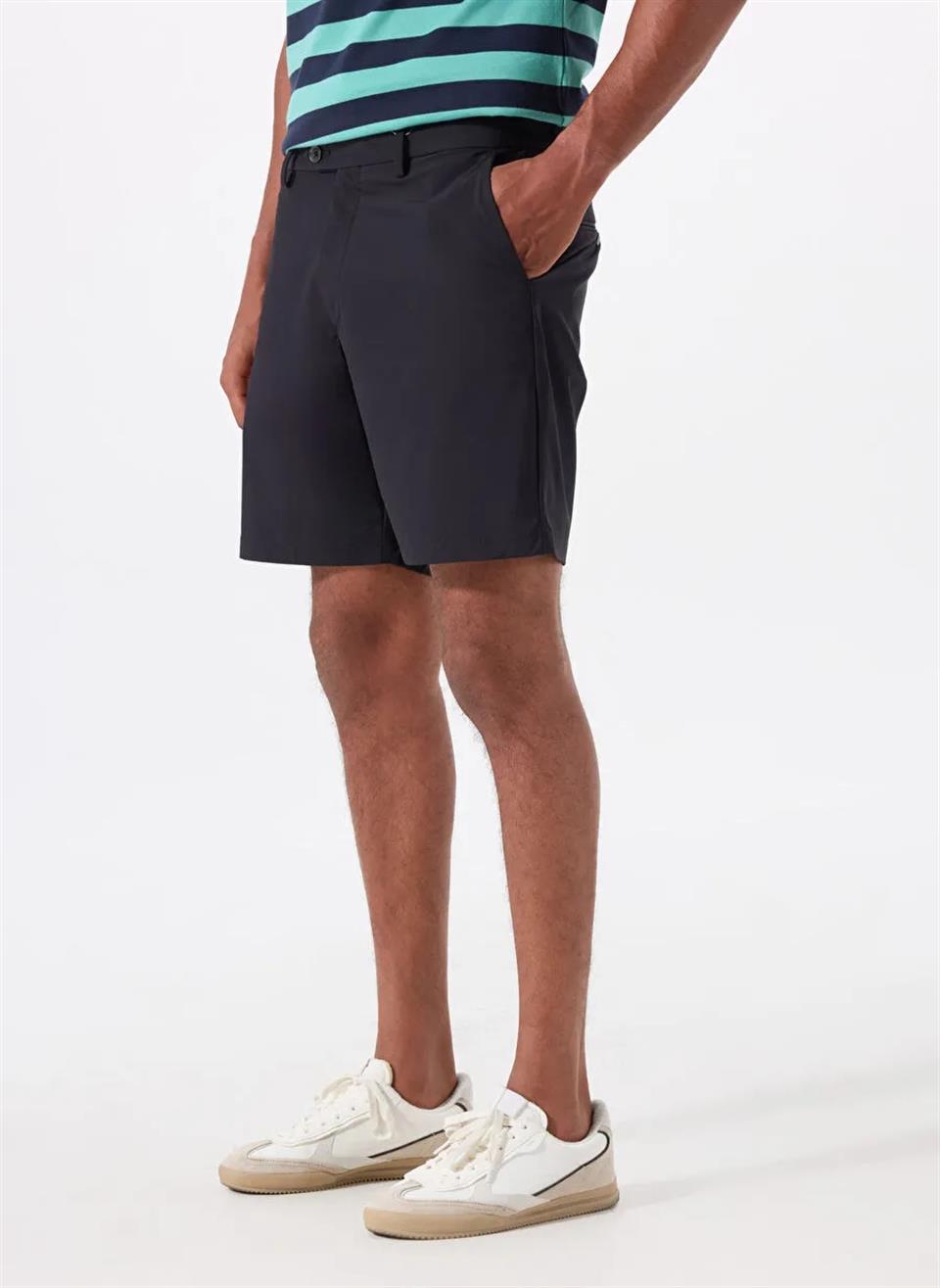 Düğme Kapamalı Technic Kumaşlı Erkek Şort