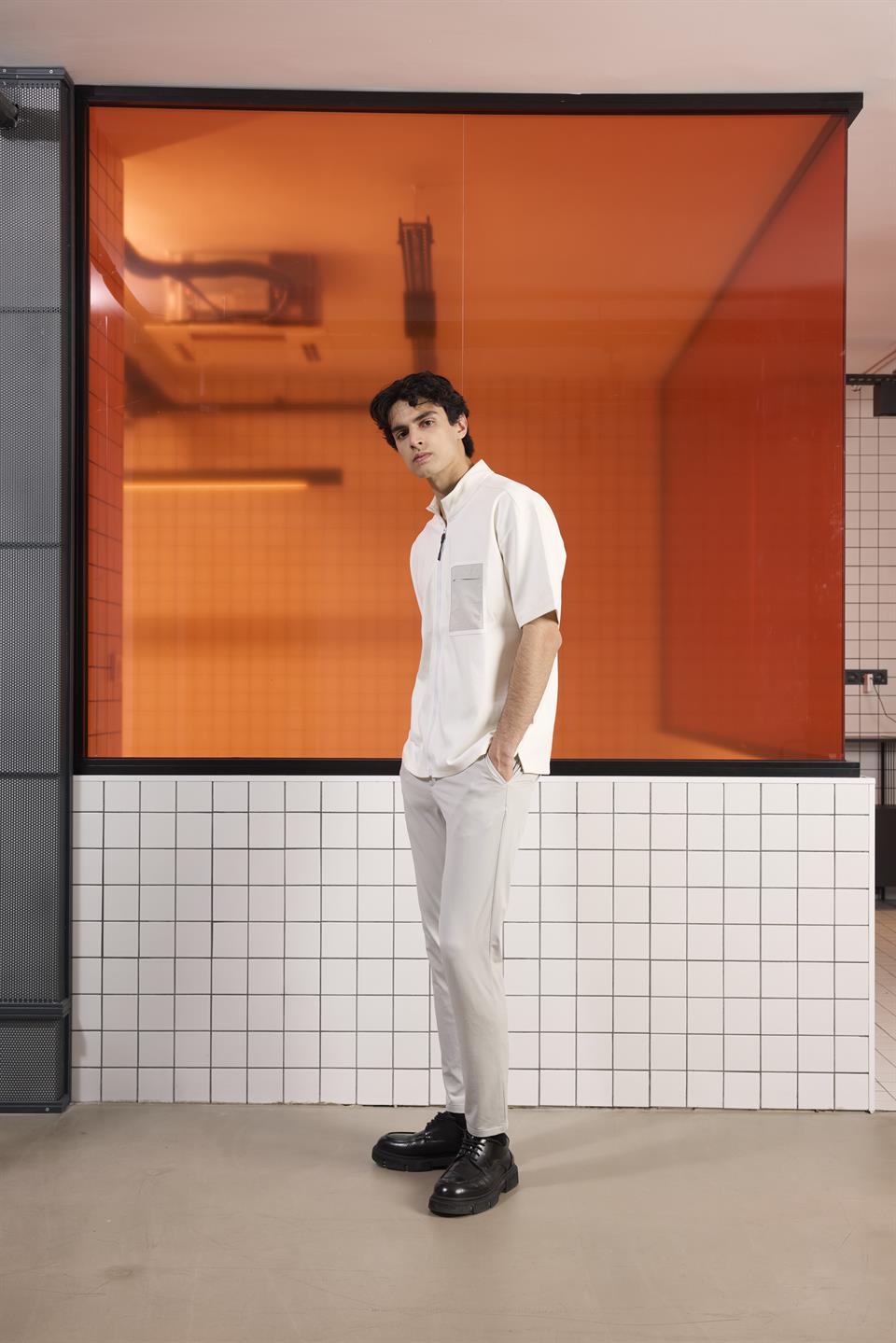 Fermuar Detaylı Bomber Yaka Flexi Baskılı Erkek T-shirt