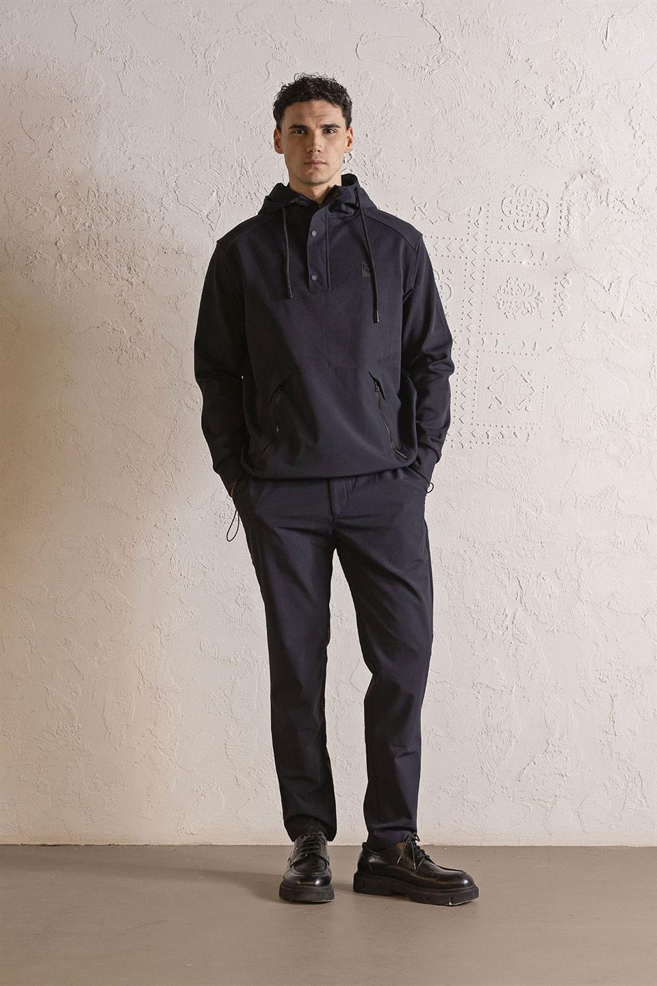 Kapüşonlu Çıtçıt ve Fermuar Detaylı Kanguru Cepli Erkek Sweatshirt