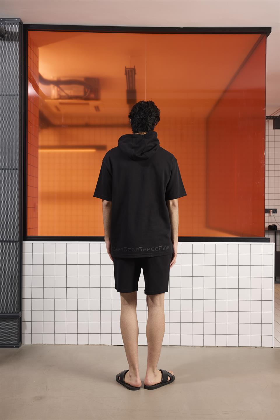 Kapüşonlu Kanguru Cepli Baskı Detaylı Erkek Sweatshirt
