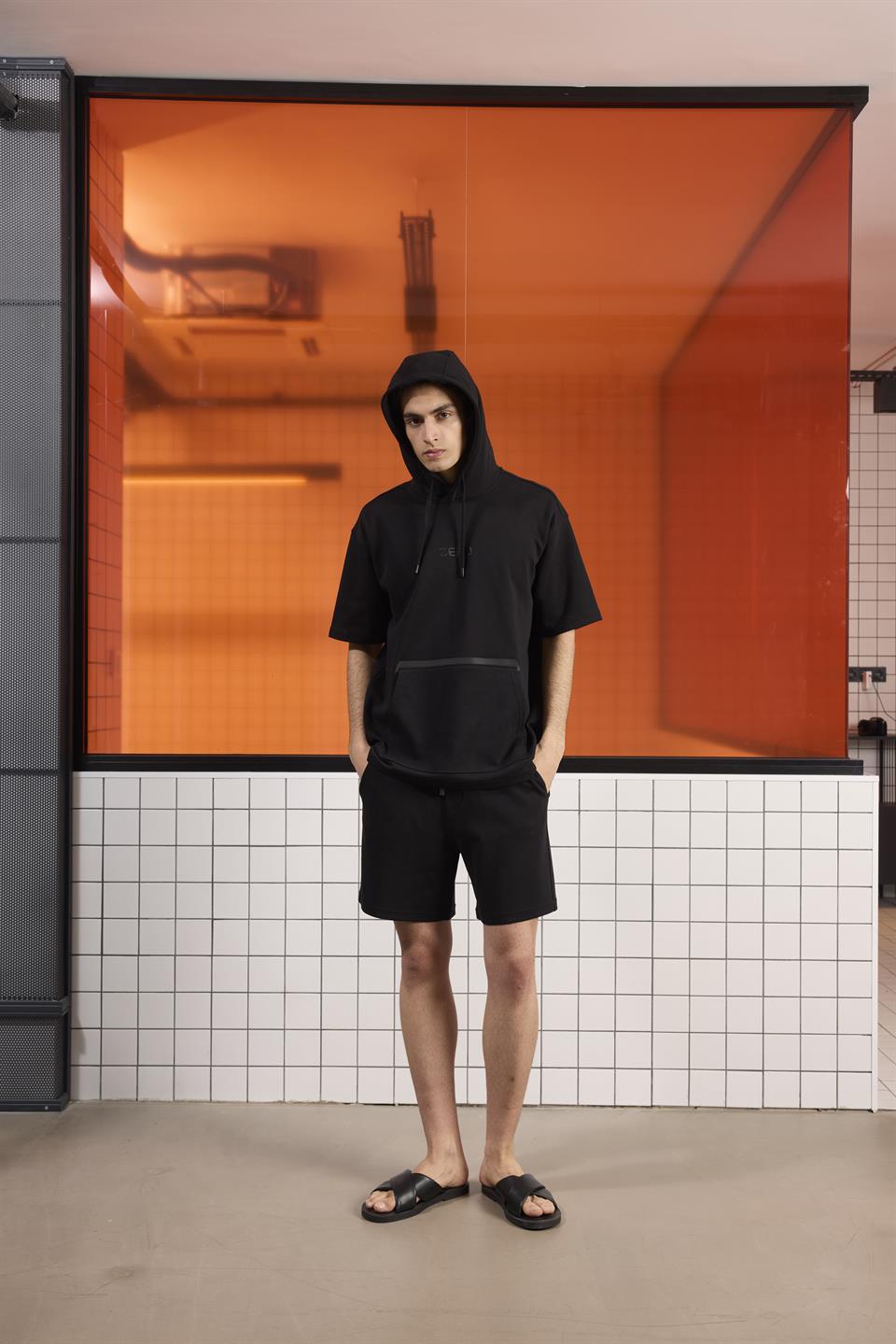 Kapüşonlu Kanguru Cepli Baskı Detaylı Erkek Sweatshirt