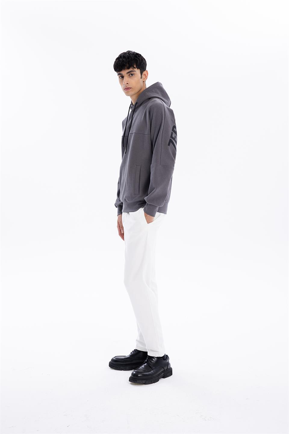 Kapüşonlu Sırtı Zero Baskılı Diagonel Sweatshirt