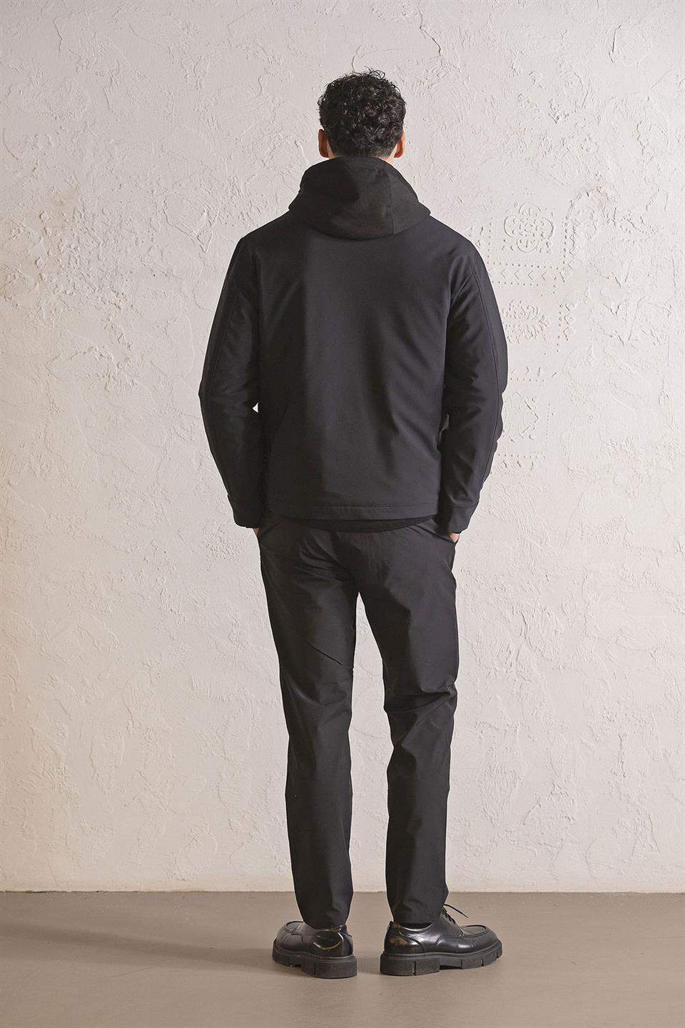 Kapüşonlu Üst Yaka Tasarımlı Erkek Mont