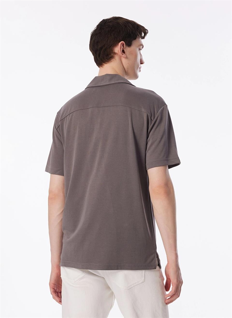 Kısa Kollu Apaj Yaka Slim Fit Örme Erkek Gömlek