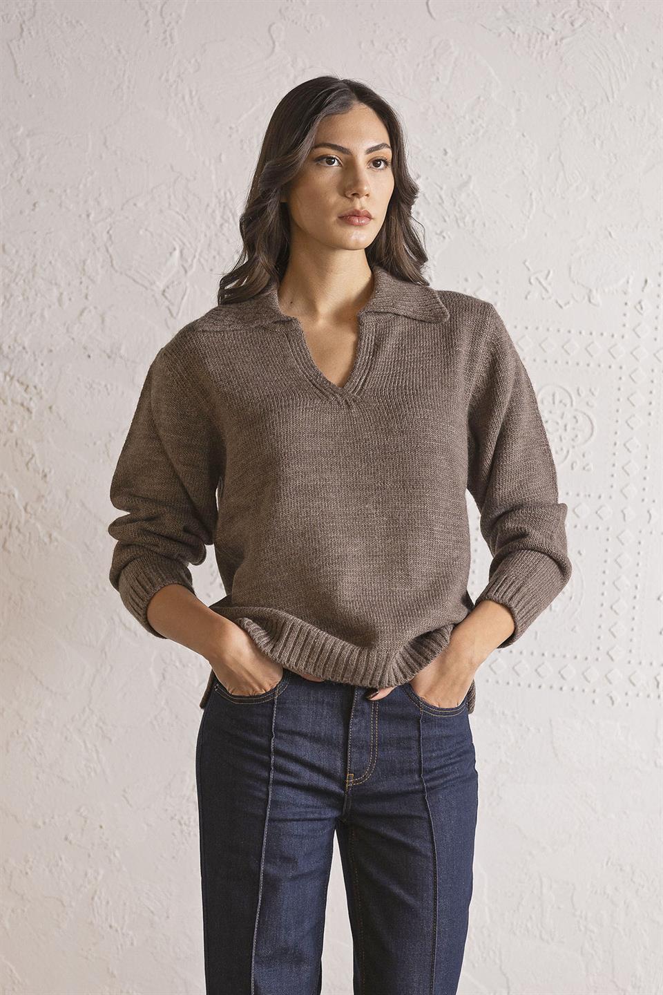 Regular Fit Apaj Yaka Kadın Tirko Kazak
