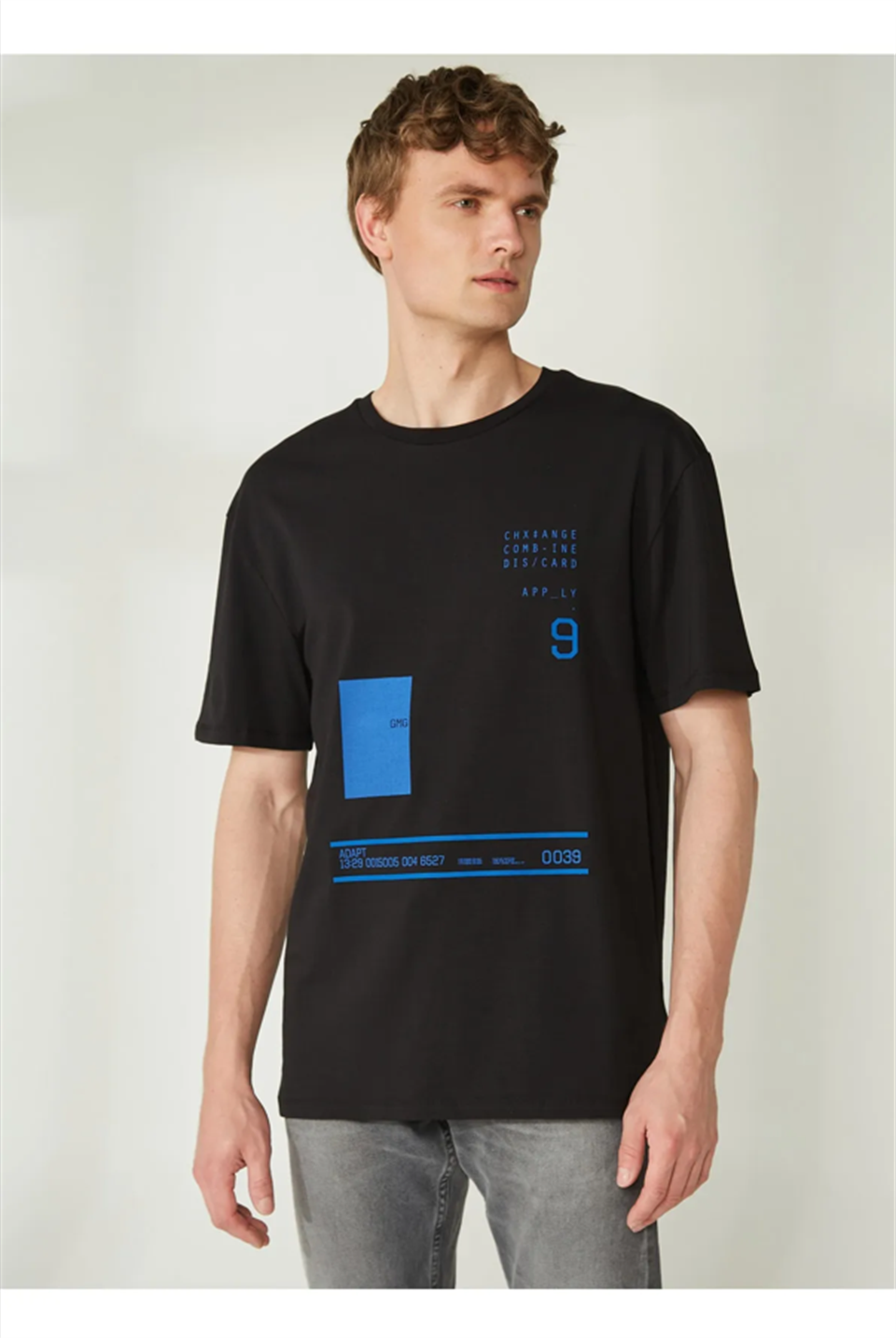 T-SHIRT