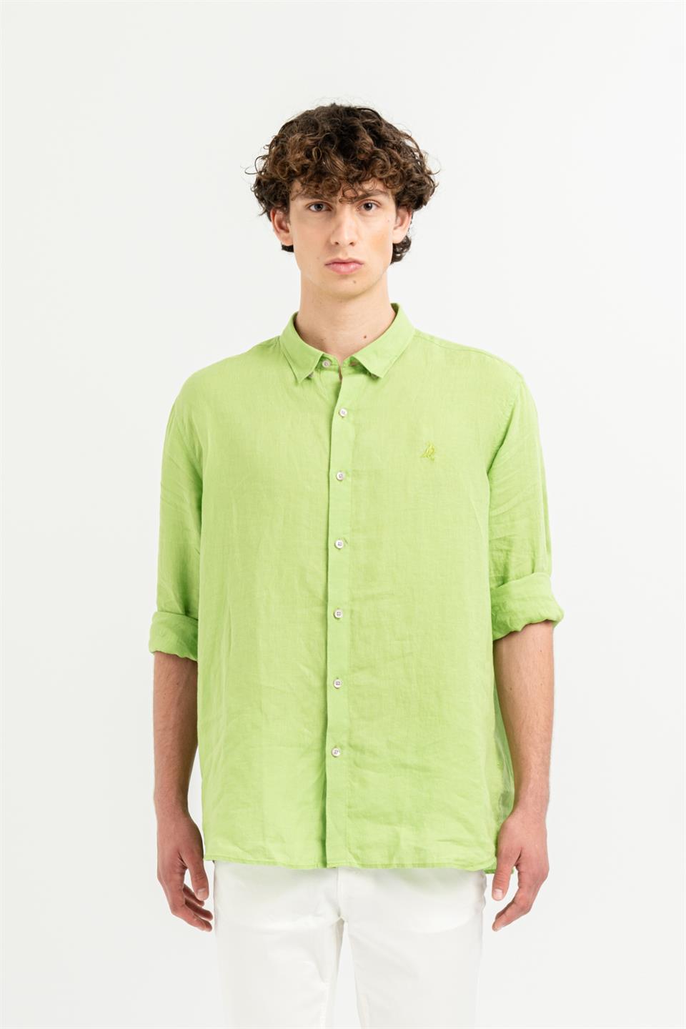 Yakası Alttan Britli Regular Fit %100 Keten Erkek Gömlek